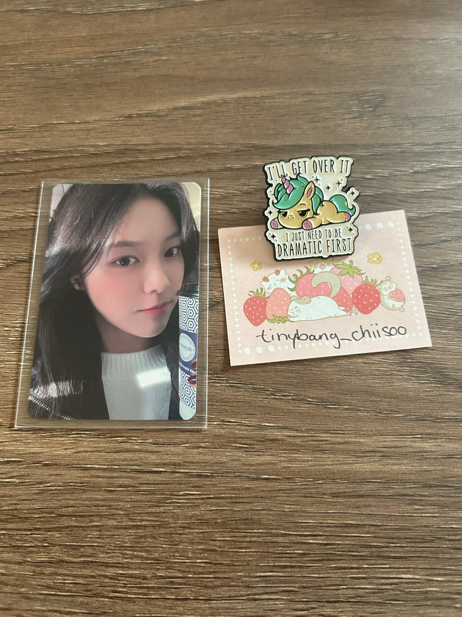 LOONA HyunJin LOONA - HyunJin - 2022 1st World Tour LOONATHEWORLD Event mymusictaste (mmt) trading card photocard set listing photo 1