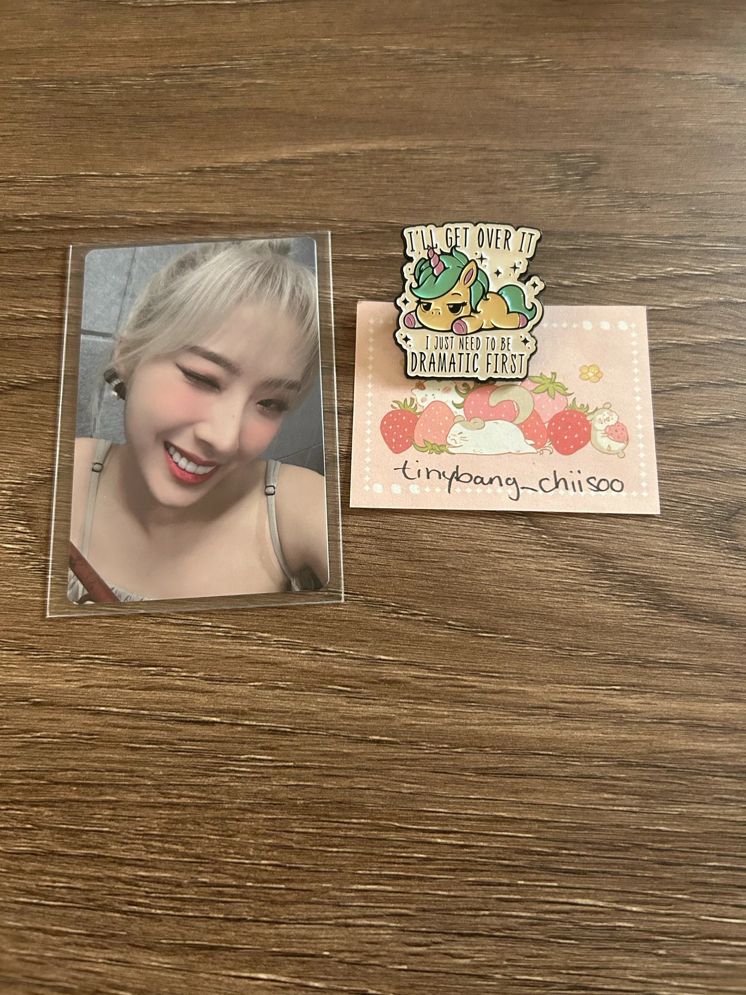 LOONA HaSeul LOONA - Haseul - 2022 1st World Tour LOONATHEWORLD Event Trading card photo set mmt listing photo 1