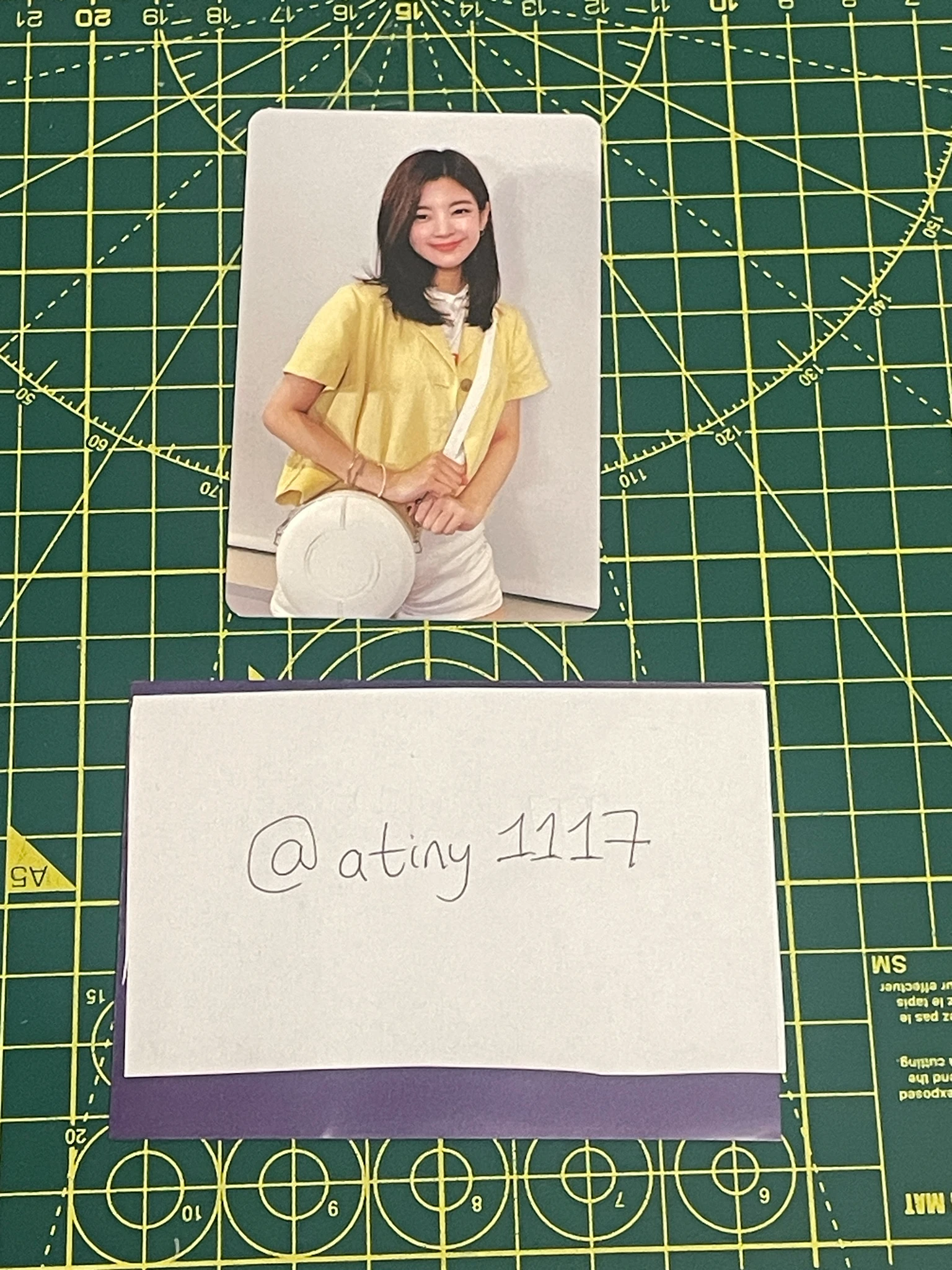 ITZY Lia ITZY - Lia - Lightring V1 Other photocard set non-selfie listing photo 1