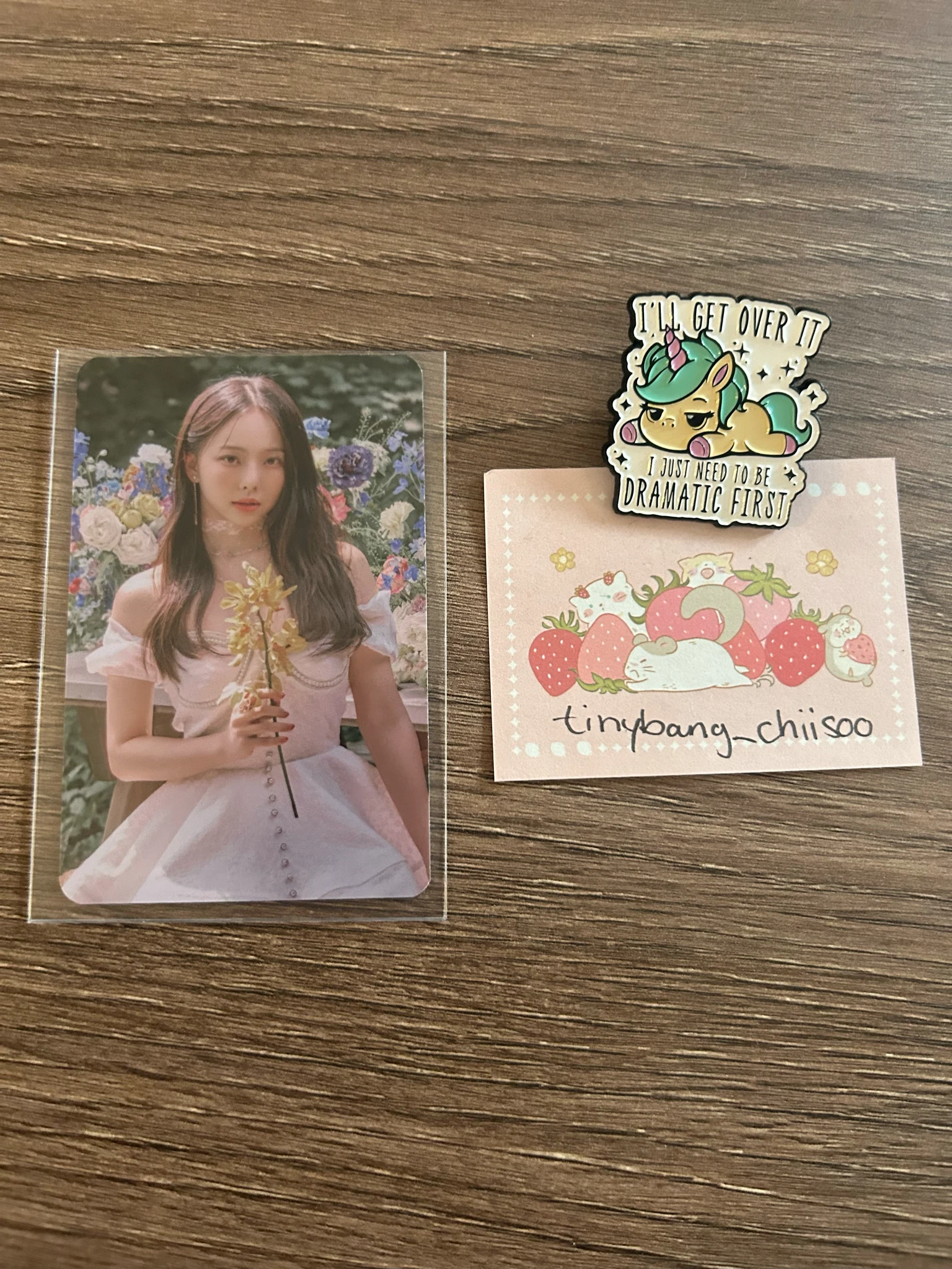 LOONA ViVi LOONA - ViVi - Flip That Album B version merch photocard collect book everline FPO listing photo 1