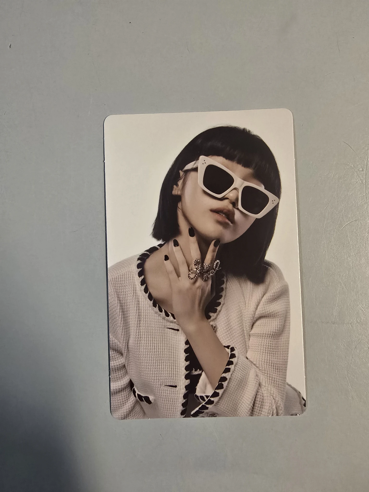 LE SSERAFIM Kim Chaewon LE SSERAFIM - Kim Chaewon - FEARLESS Album listing photo 1