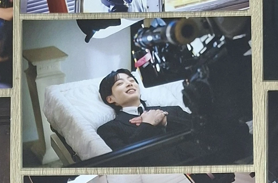 BTS Jungkook BTS - Jungkook - GOLDEN: The Moments Event merch raw photo listing photo 1