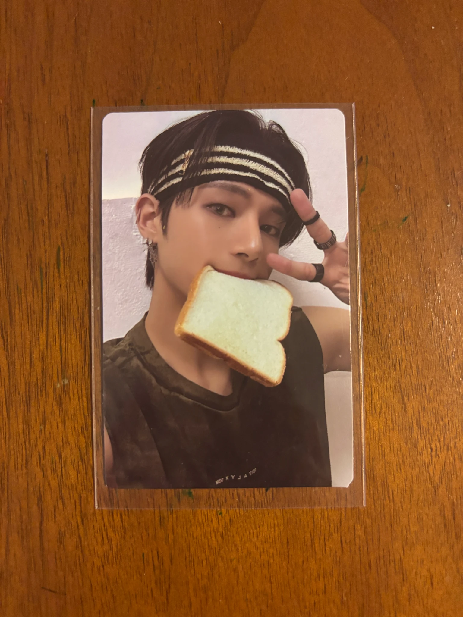 ATEEZ Wooyoung ATEEZ - Wooyoung - THE WORLD EP.2 : OUTLAW Album album photocard Z version version 1 listing photo 1