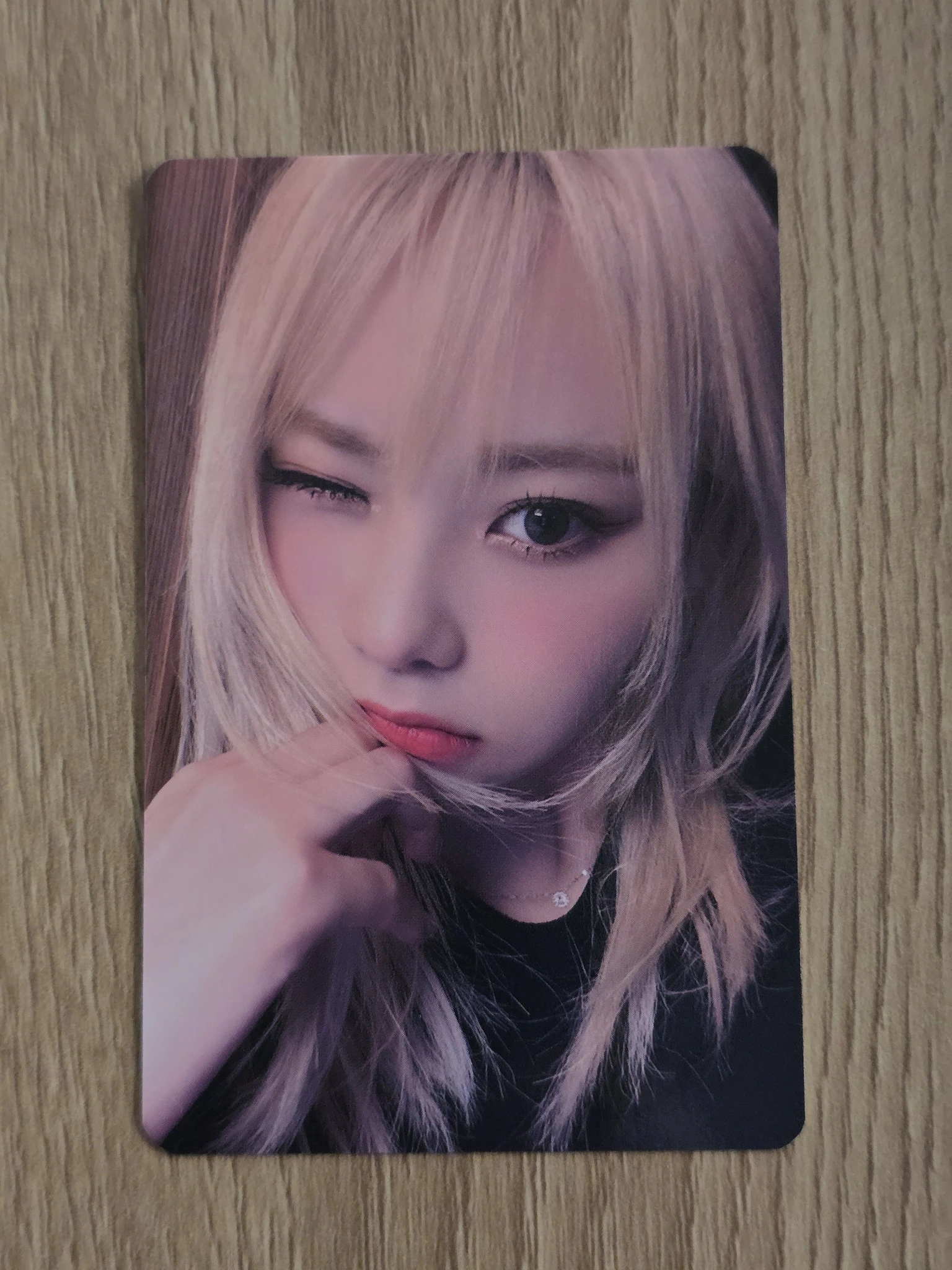 LOONA JinSoul LOONA - JinSoul - 2022 1st World Tour LOONATHEWORLD Event mymusictaste (mmt) trading card photocard set listing photo 1