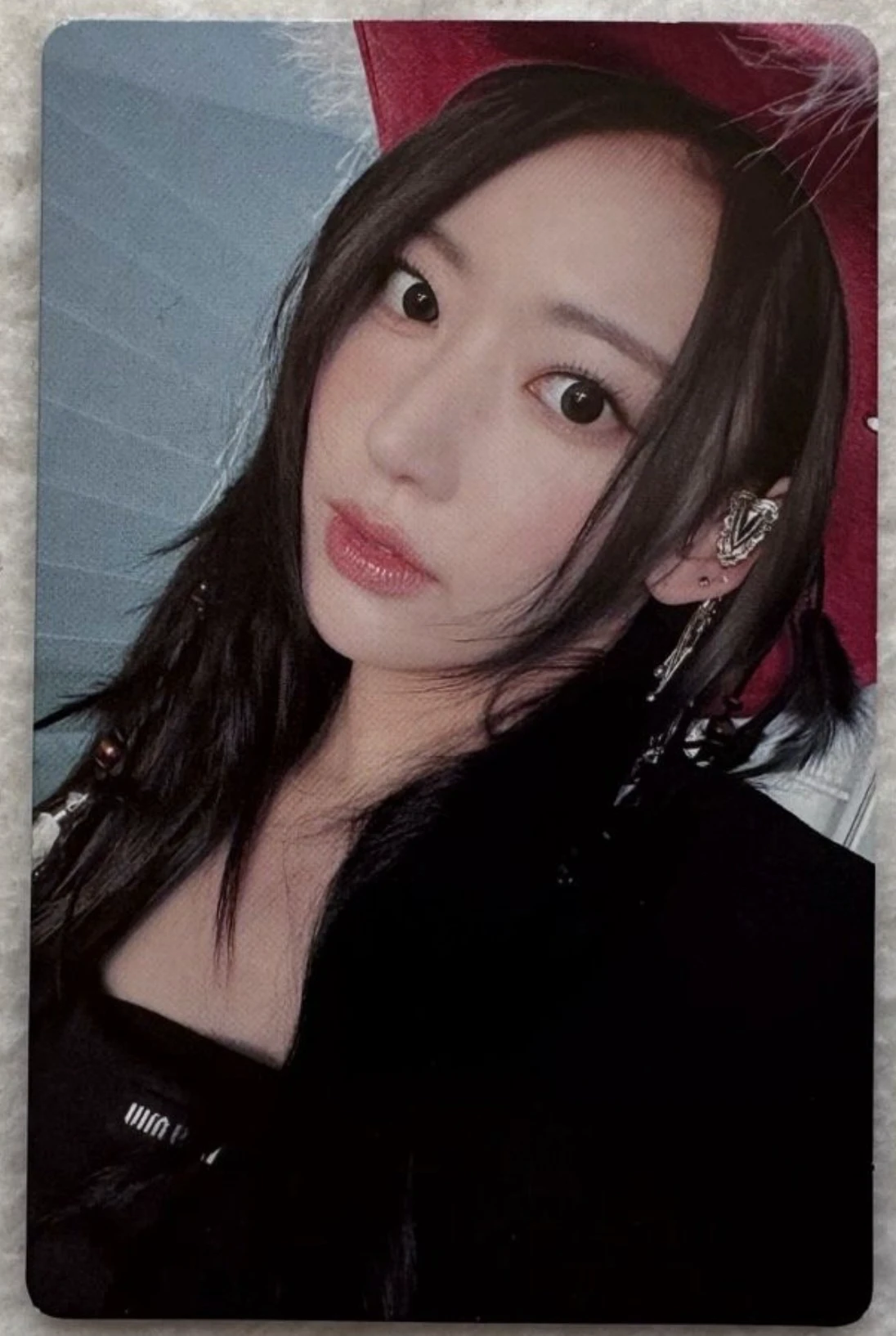 LE SSERAFIM Sakura LE SSERAFIM - Sakura - UNFORGIVEN Album album photocard dusty amber ver. listing photo 1