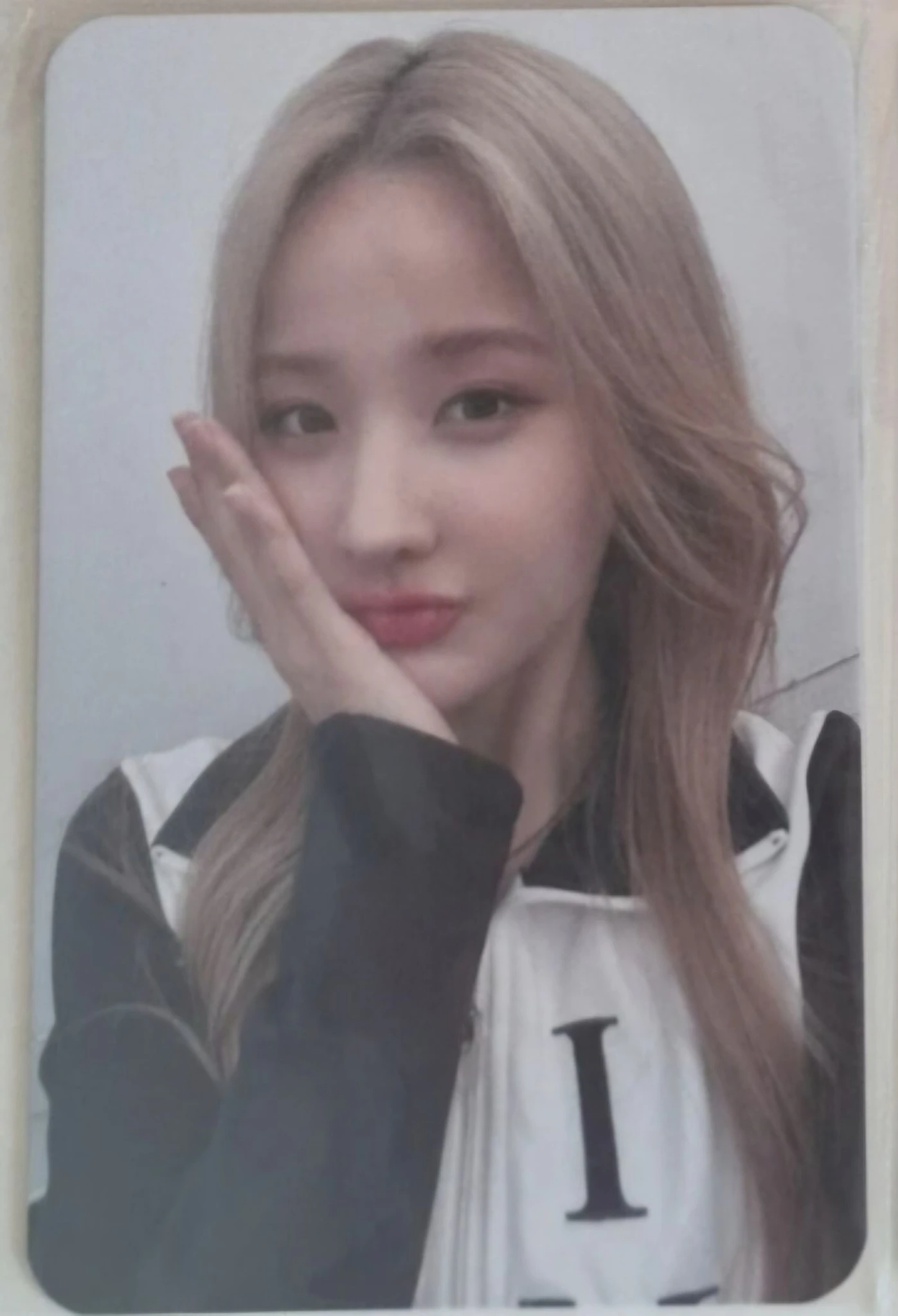 KISS OF LIFE Belle KISS OF LIFE - Belle - KISS OF LIFE Album music korea pre-order benefit (pob) listing photo 1