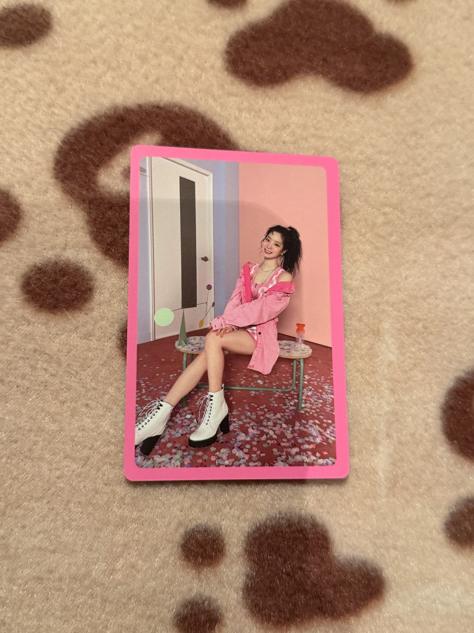 TWICE Dahyun TWICE-Dahyun-Album-Formula of Love: O+T=<3 listing photo 1