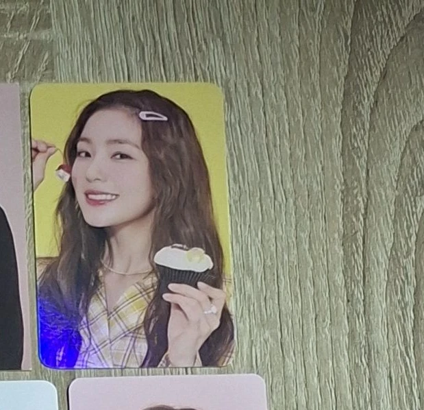 Red Velvet Irene Red Velvet - Irene - 2023 Season's Greetings Other pob (pre-order benefit) listing photo 1