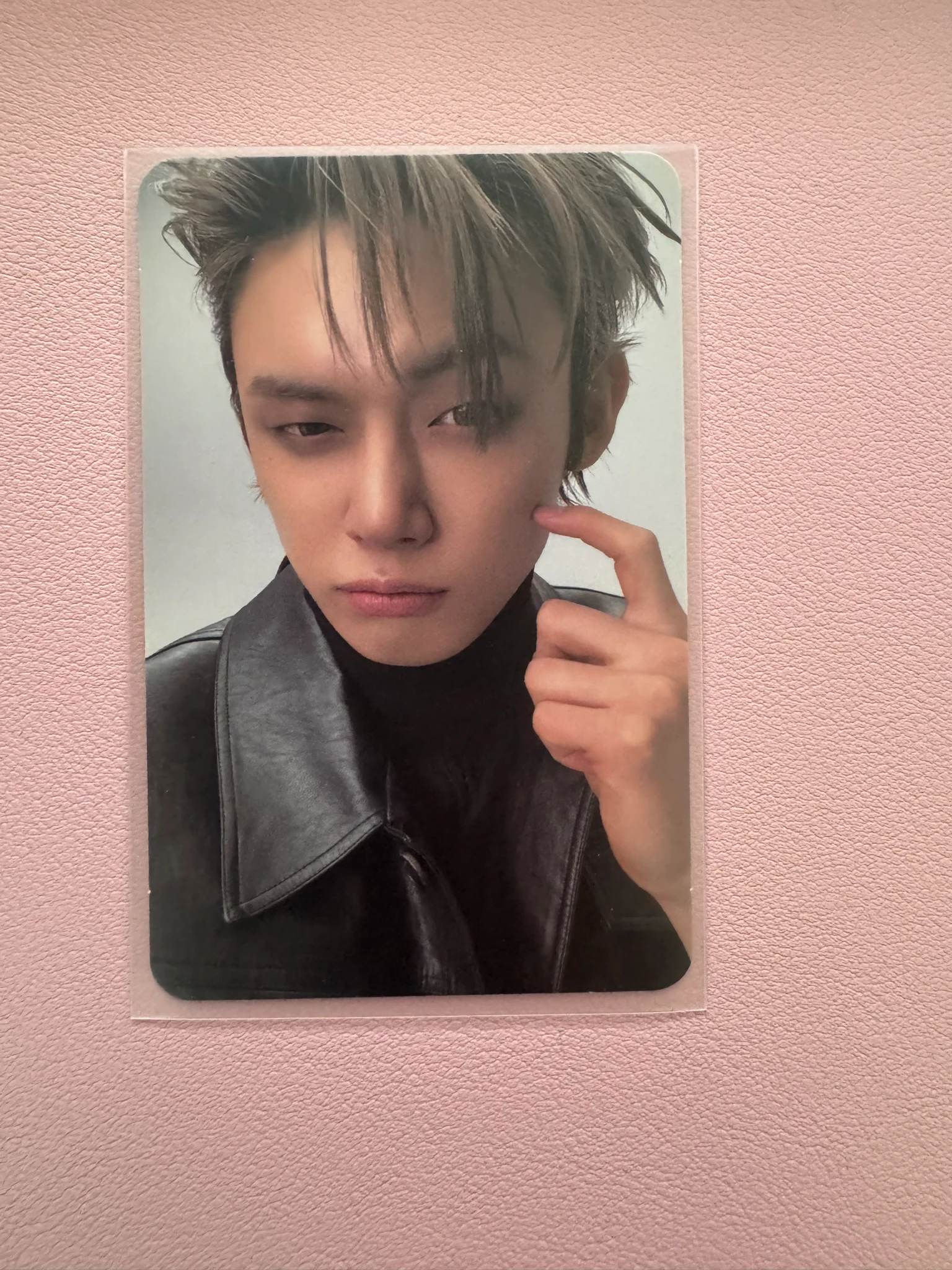 TOMORROW X TOGETHER Yeonjun TOMORROW X TOGETHER - 7TH YEAR: A Moment of Stillness in the Thorns Album album photocard thorn version listing photo 1