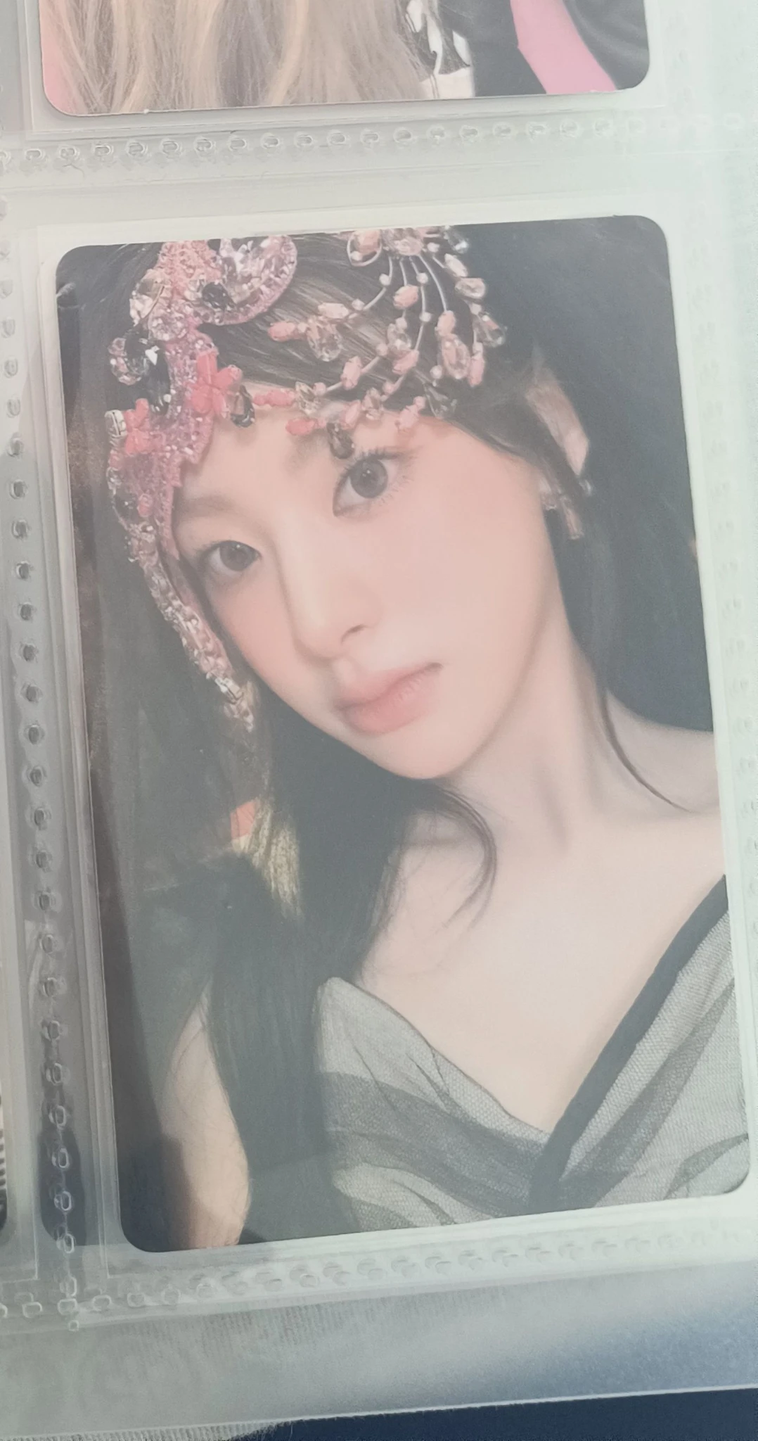 STAYC Seeun STAYC - Seeun - Metamorphic Album album photocard cheeky version photobook inclusion album inclusion listing photo 1