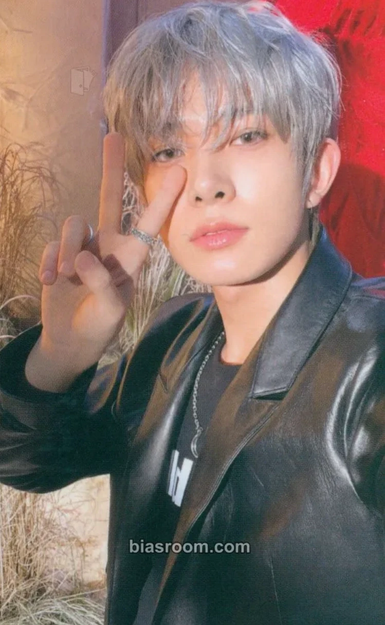 ENHYPEN Evan (Heeseung) ENHYPEN - Heeseung - 結 -YOU- Album japanese album solo jacket version A version album photocard listing photo 1
