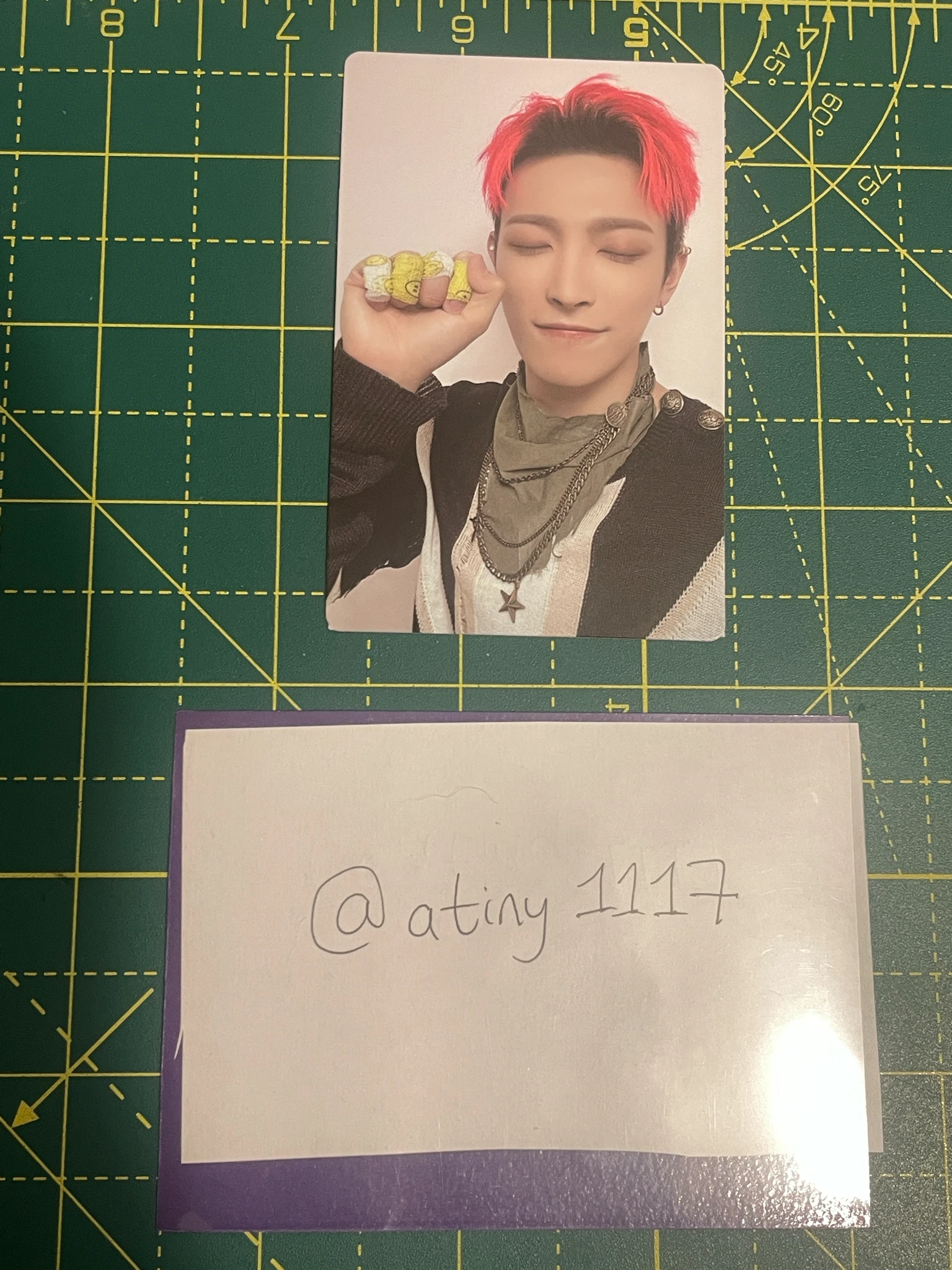 ATEEZ Hongjoong ATEEZ - Hongjoong - THE WORLD EP.2 : OUTLAW Album album photocard diary version version 1 listing photo 1