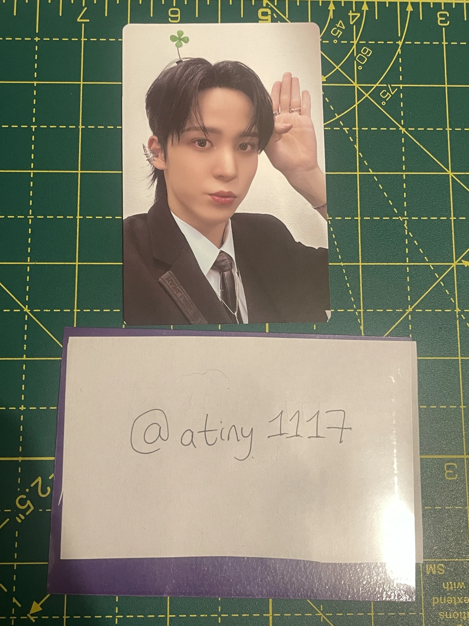 ATEEZ Yunho ATEEZ - Yunho - THE WORLD EP.2 : OUTLAW Album album photocard A version version 1 listing photo 1