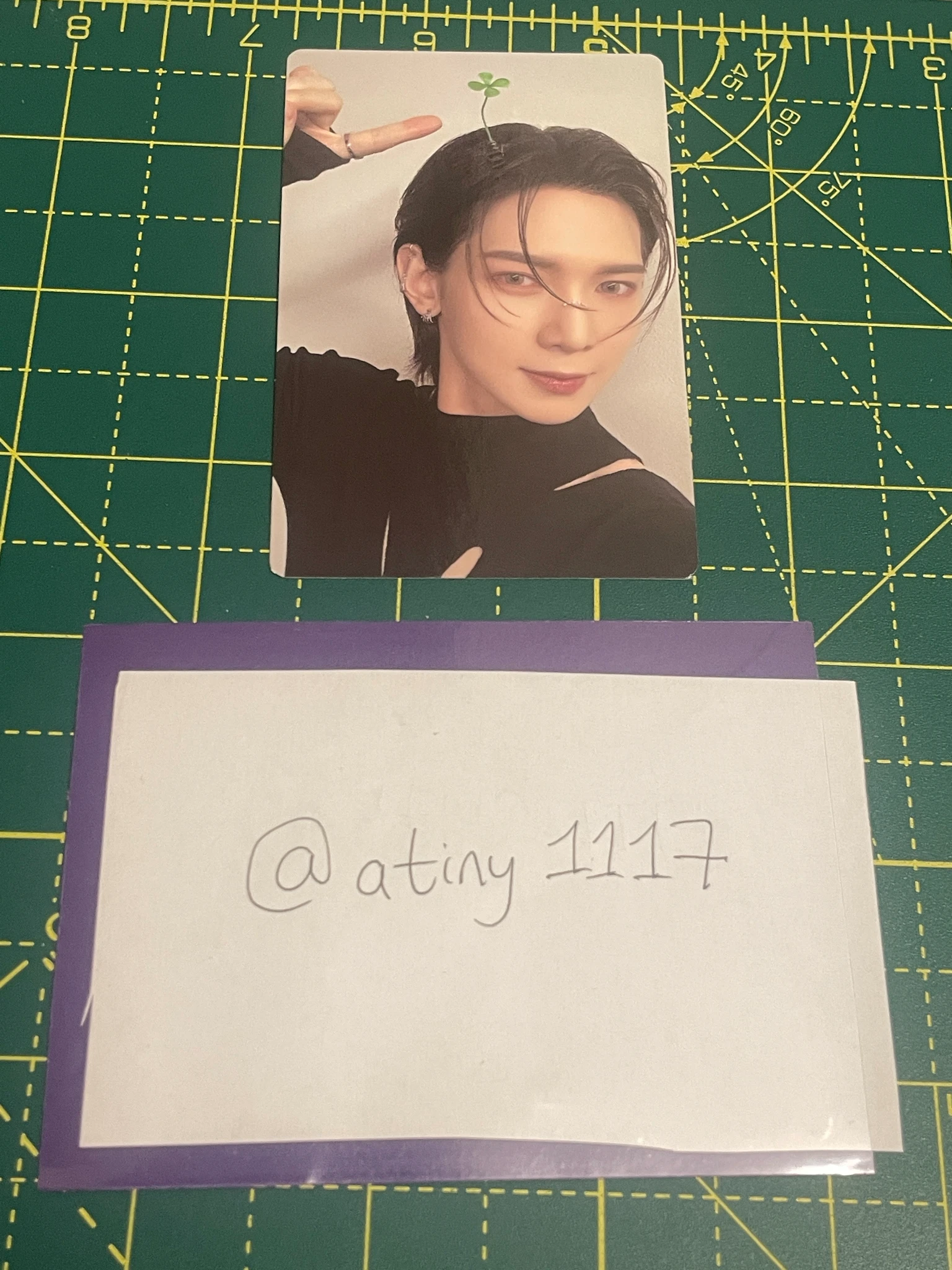 ATEEZ Yeosang ATEEZ - Yeosang - THE WORLD EP.2 : OUTLAW Album album photocard A version version 1 listing photo 1