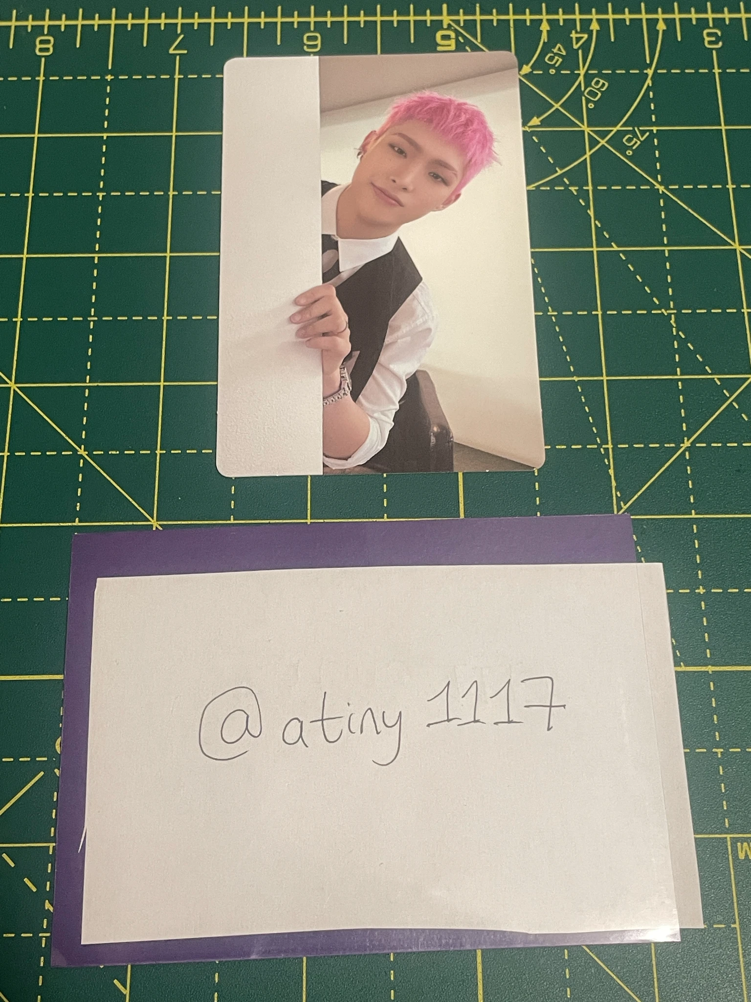 ATEEZ Mingi ATEEZ - Mingi - THE WORLD EP.2 : OUTLAW Album album photocard A version version 2 listing photo 1