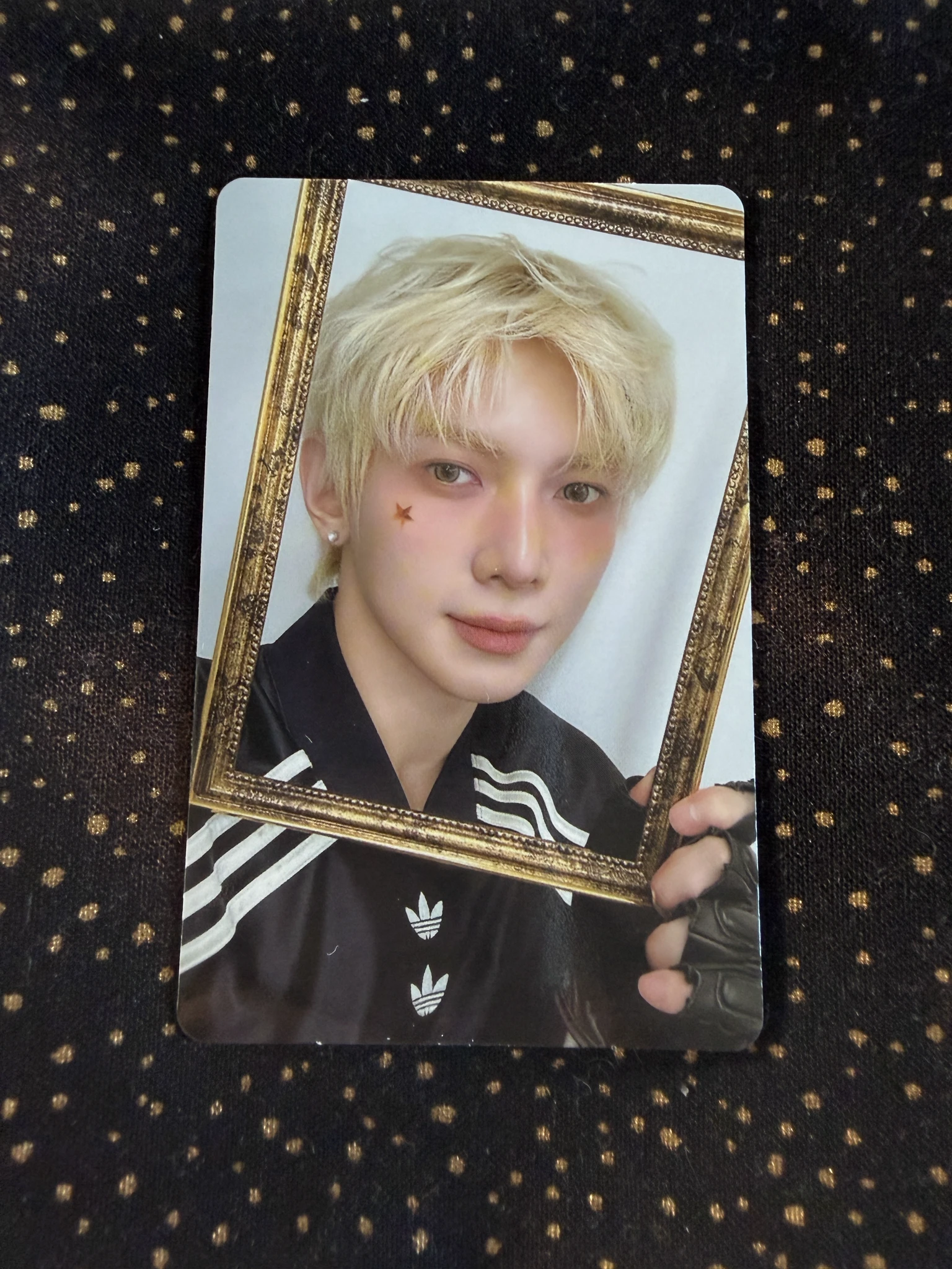 ATEEZ Yeosang ATEEZ - Yeosang - ANITEEZ IN COLOR Other online purchase benefit version 1 listing photo 1