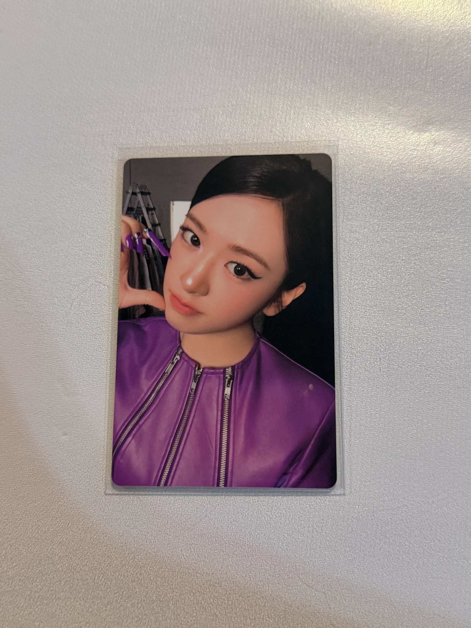 IVE Yujin IVE - Yujin - Looks Can Kill Album USA listing photo 1