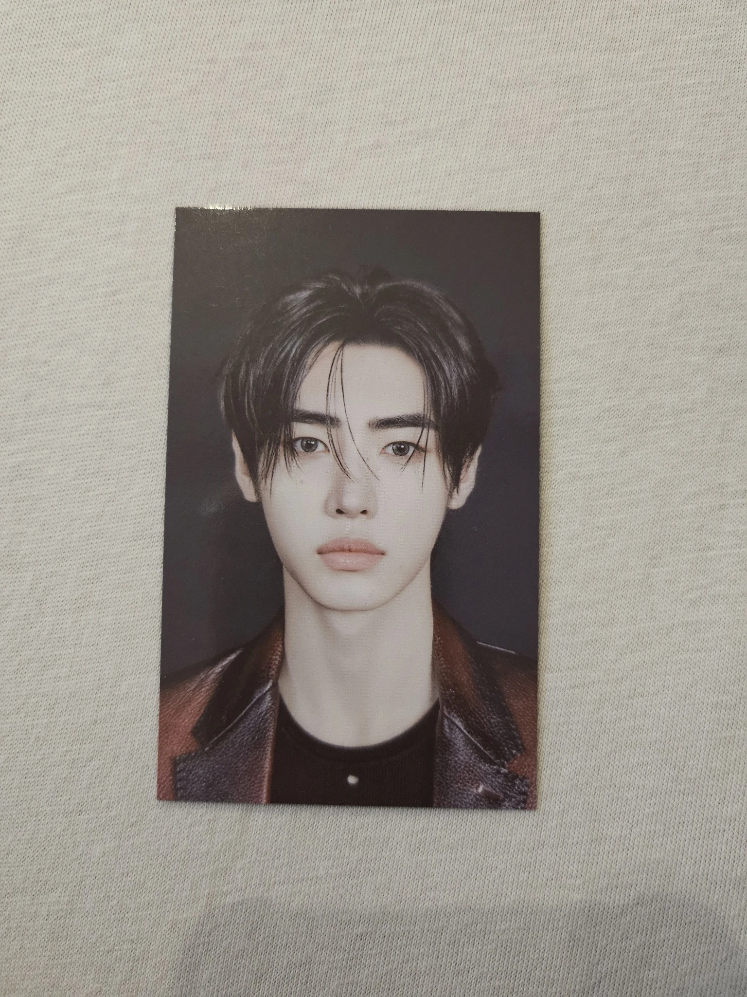 ENHYPEN Sunghoon ENHYPEN - Sunghoon - 'WALK THE LINE' World Tour Event merch photocard hoodie listing photo 1