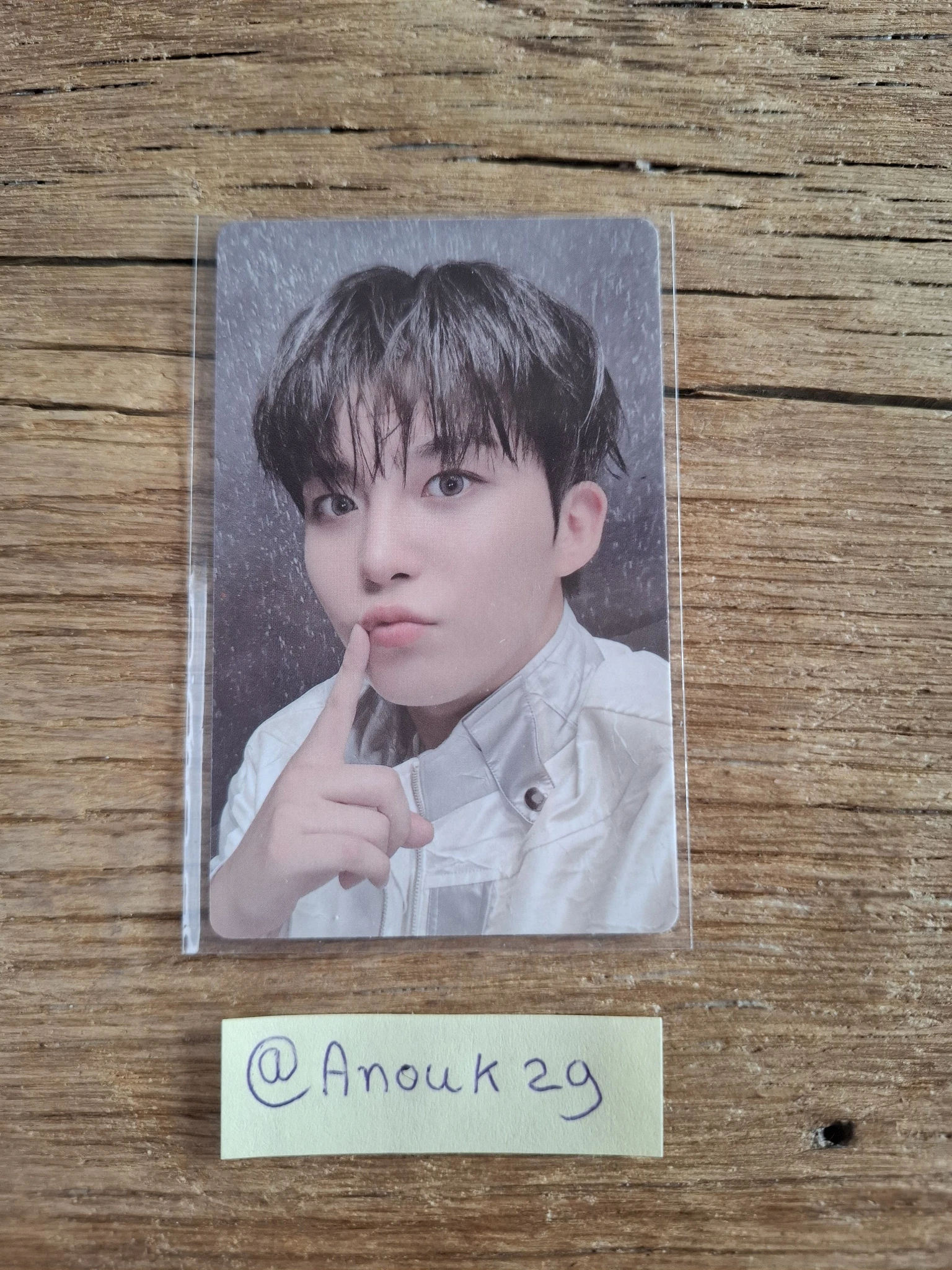 ATEEZ Jongho ATEEZ - Jongho - OFFICIAL LIGHT STICK VER.3 Other merch photocard lightstick listing photo 1