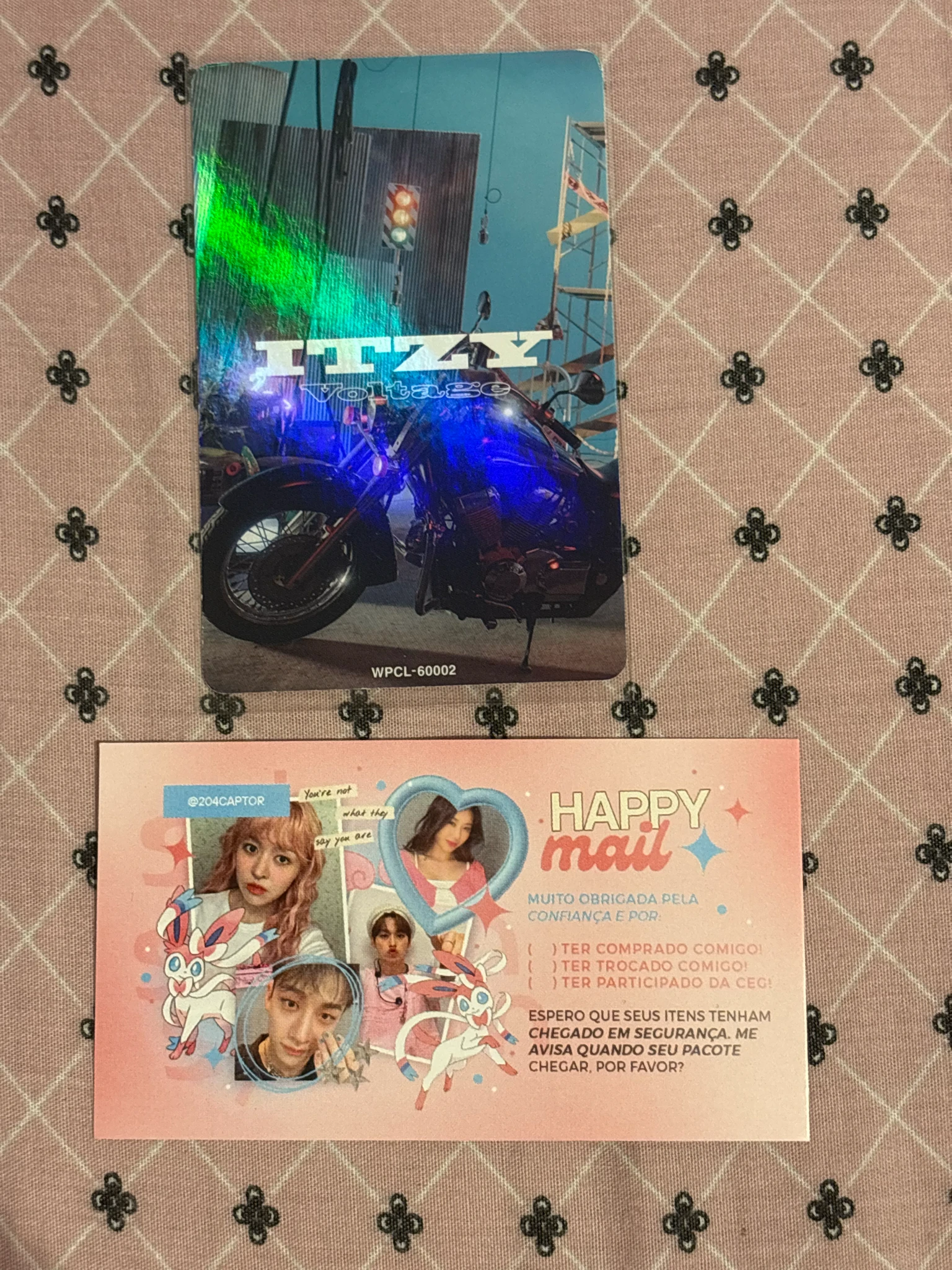 ITZY Chaeryeong ITZY - Chaeryeong - Voltage Album midzy japan version holographic (hologram) album photocard listing photo 2