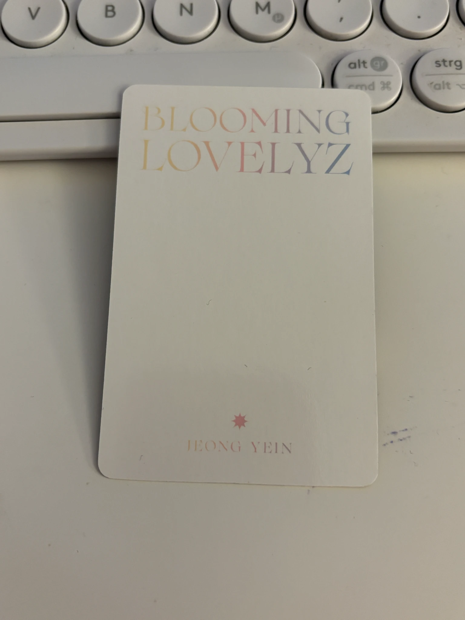 Lovelyz Yein Lovelyz - Yein - Blooming Lovelyz Other listing photo 2