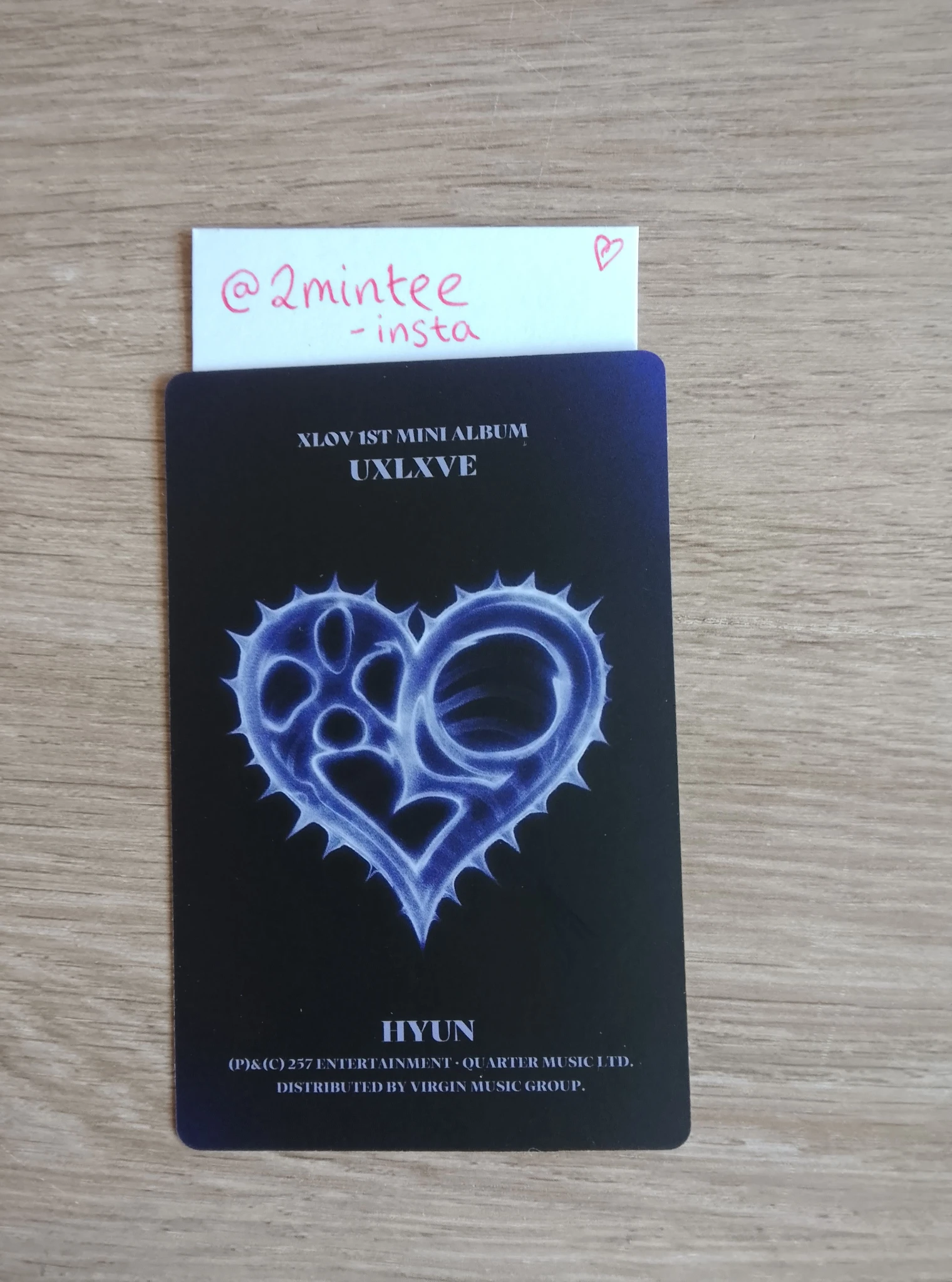 XLOV Hyun XLOV - Hyun - UXLXVE Album album photocard US exclusive O version listing photo 2