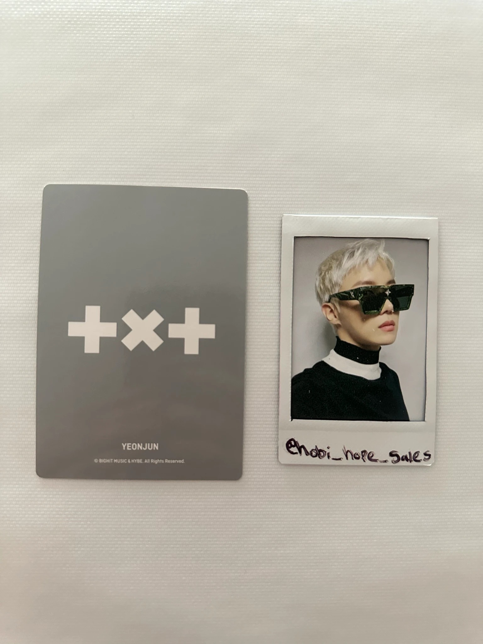 TOMORROW X TOGETHER Yeonjun TOMORROW X TOGETHER - Yeonjun - MOA Bong Ver. 2 Other lightstick merch photocard listing photo 2