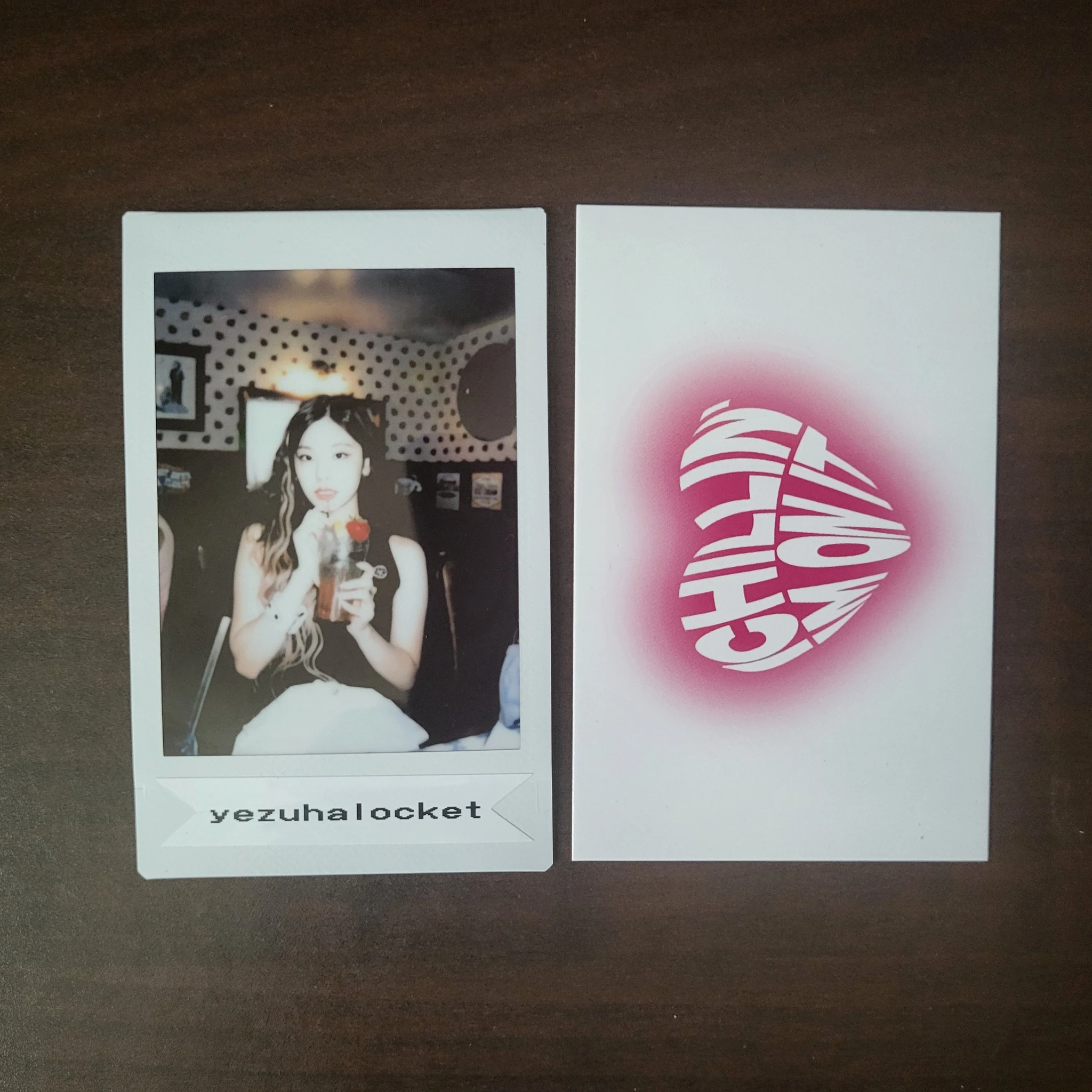 ICHILLIN’ Chaerin ICHILLIN’ - Chaerin - I'M ON IT! Album listing photo 2