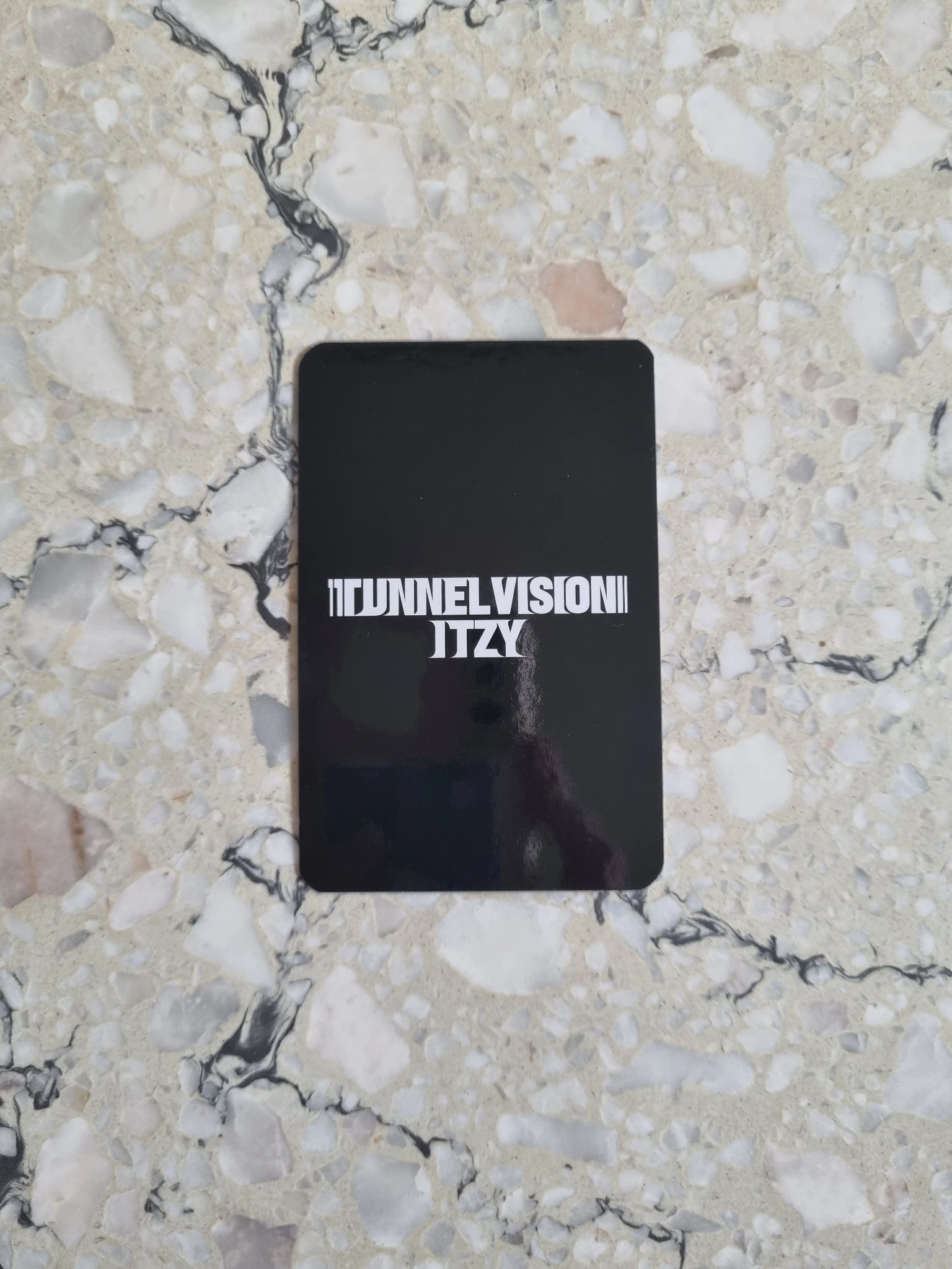 ITZY Ryujin ITZY - Ryujin - TUNNEL VISION Album music korea pre-order benefit (pob) listing photo 2