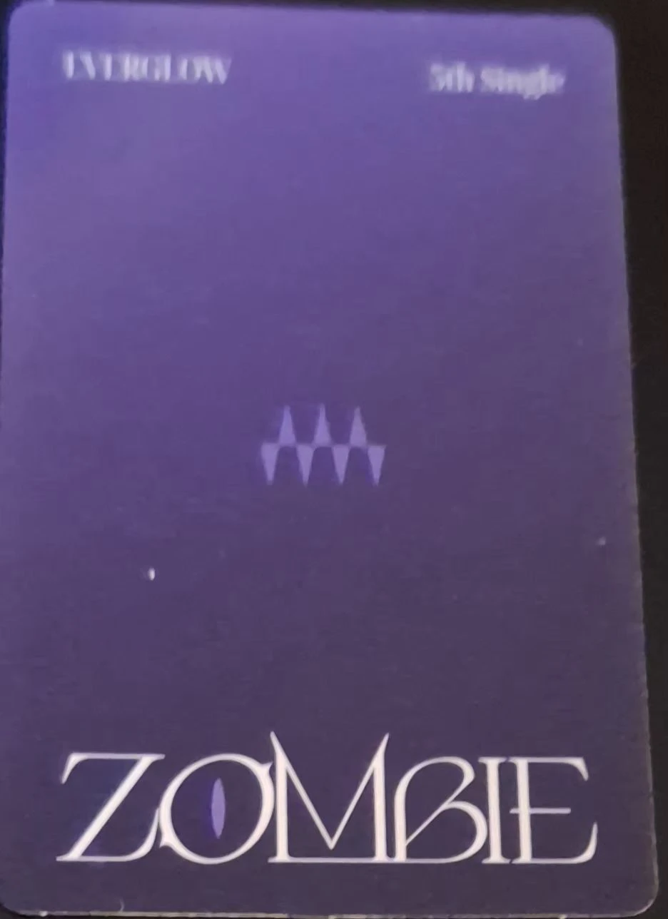 EVERGLOW Yiren EVERGLOW - Yiren - ZOMBIE Album korean album album photocard heart version listing photo 2