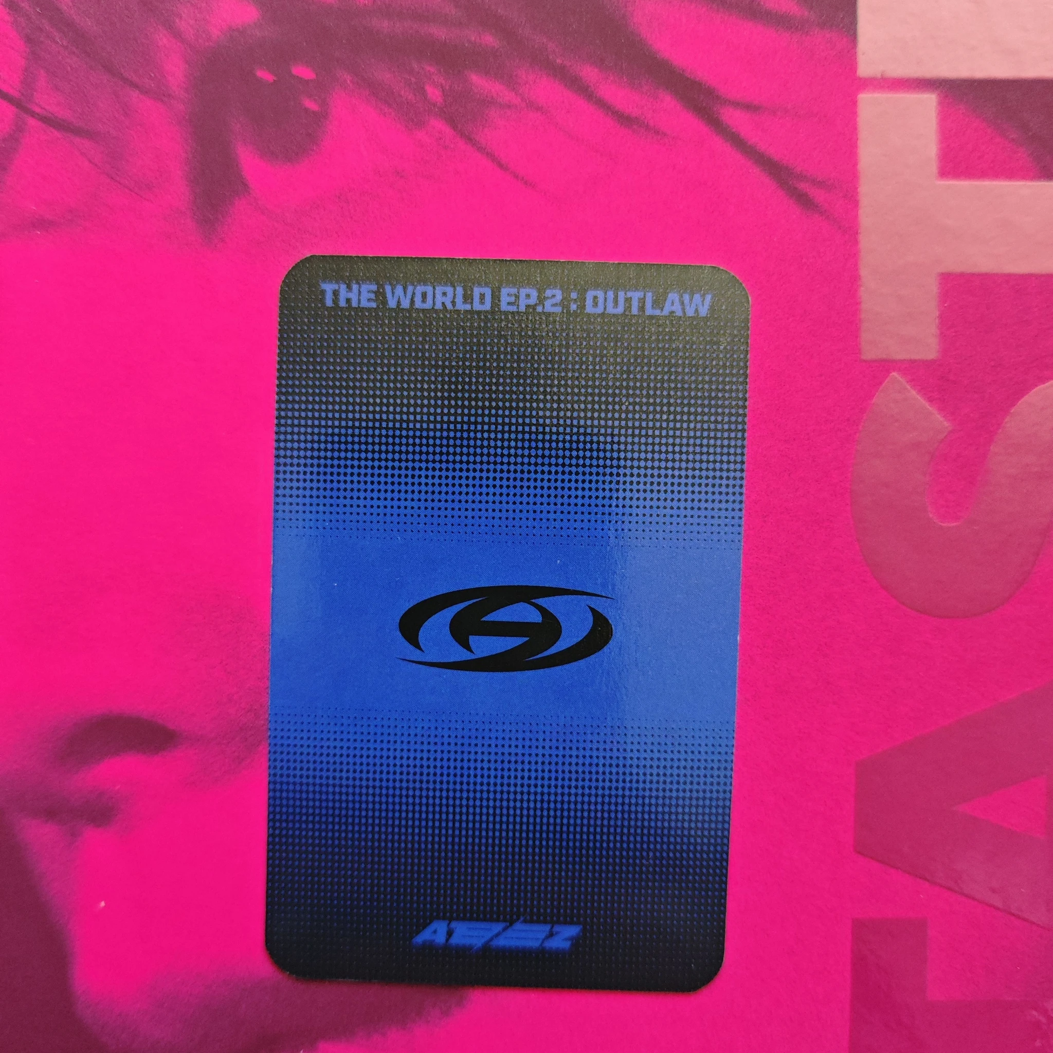 ATEEZ Wooyoung ATEEZ - Wooyoung - THE WORLD EP.2 : OUTLAW Album album photocard platform version A version version 2 listing photo 2