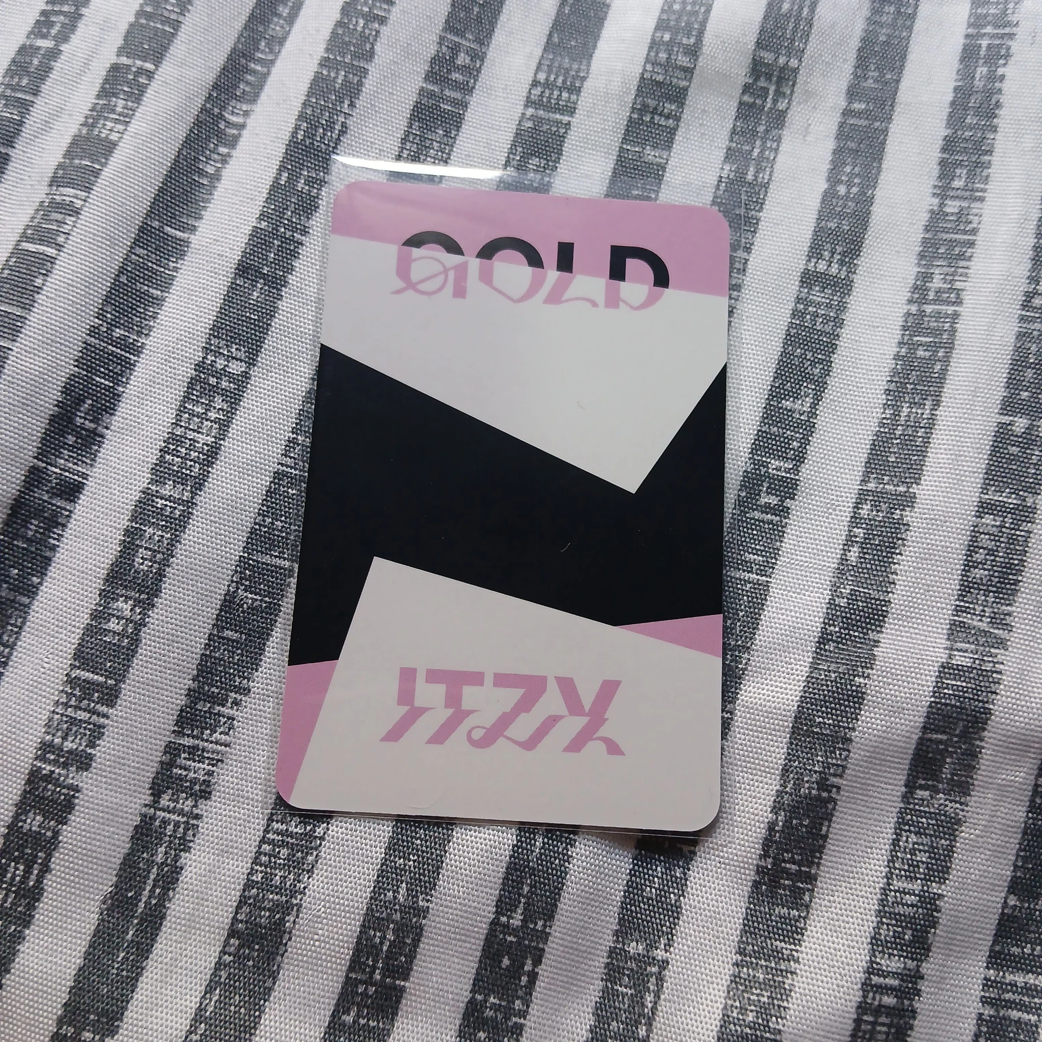 ITZY Yeji ITZY - Yeji - GOLD Album album photocard standard ver. listing photo 2