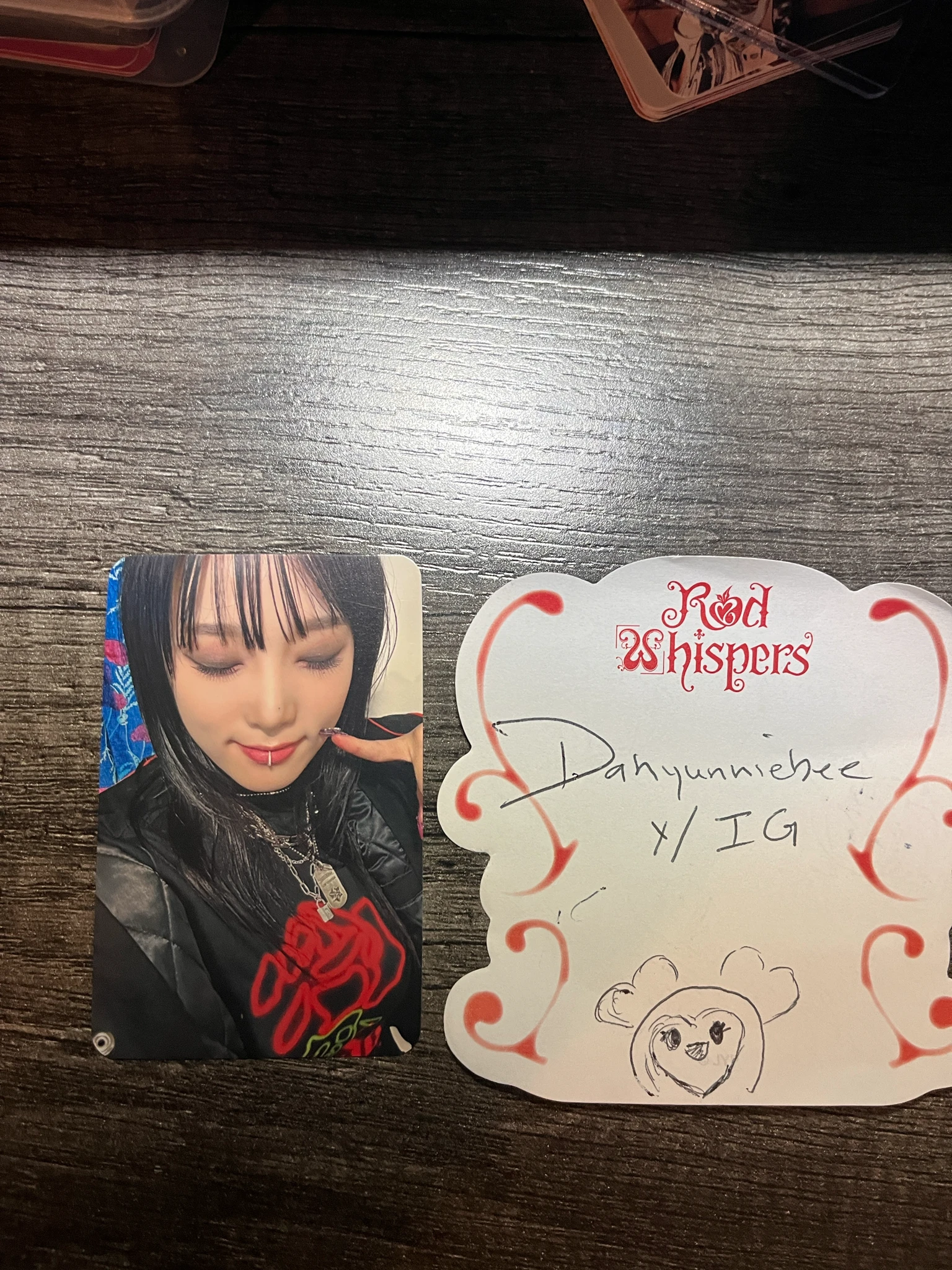 Yena Yena Yena - Yena - Love War Album apple music lucky draw listing photo 2