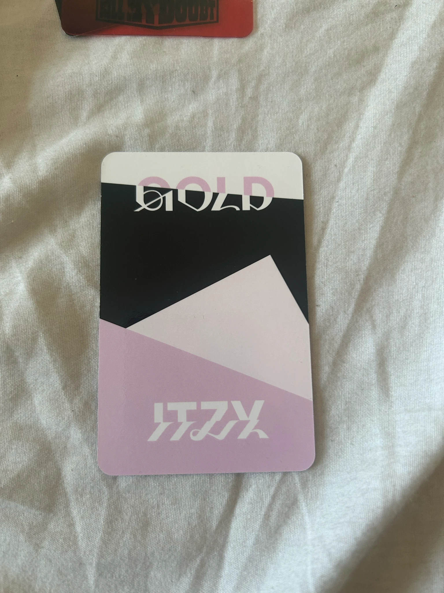 ITZY ITZY - GOLD Album listing photo 2
