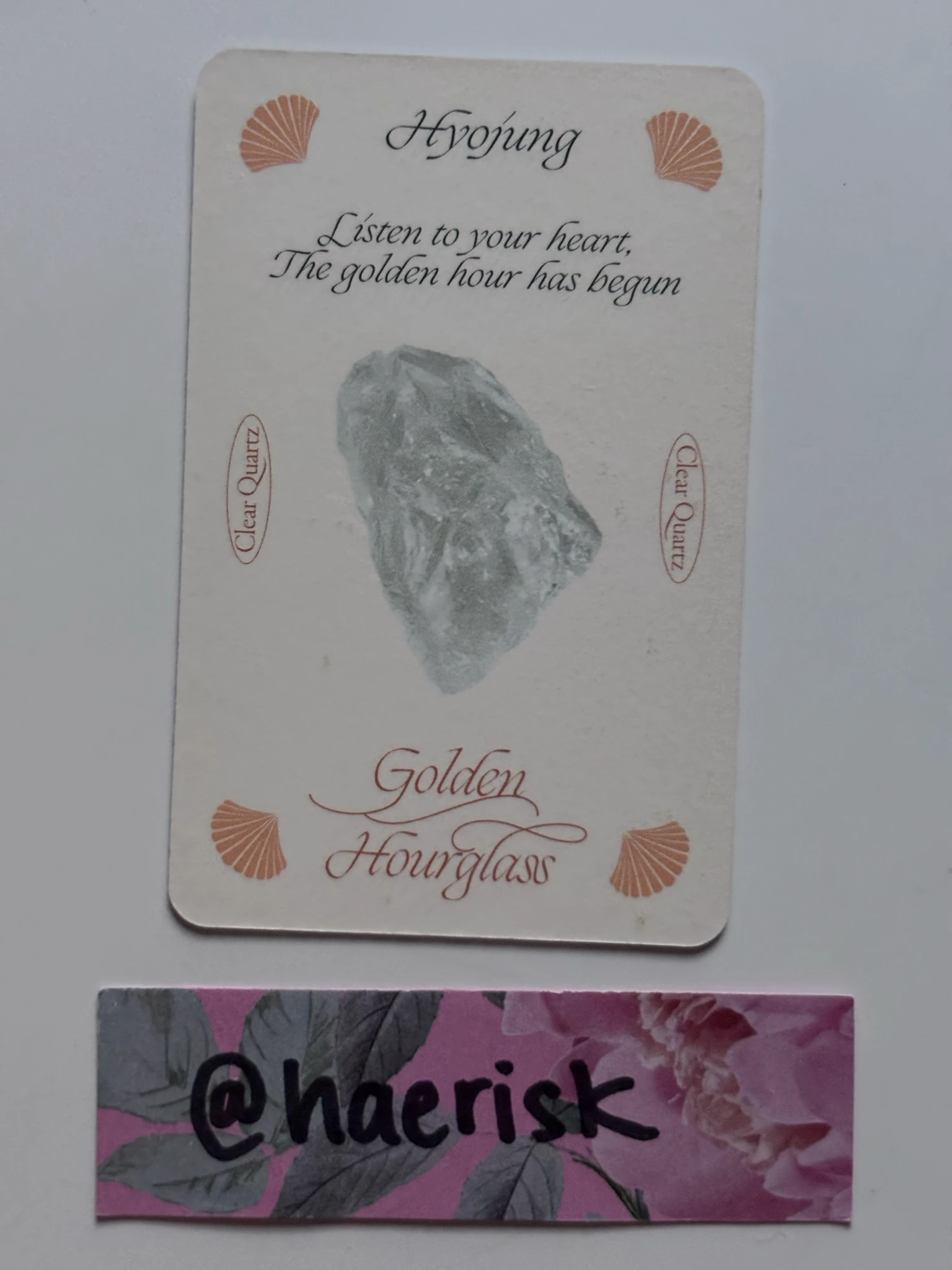 OH MY GIRL Hyojung OH MY GIRL - Hyojung - Golden Hourglass Album album photocard light version stone card listing photo 2