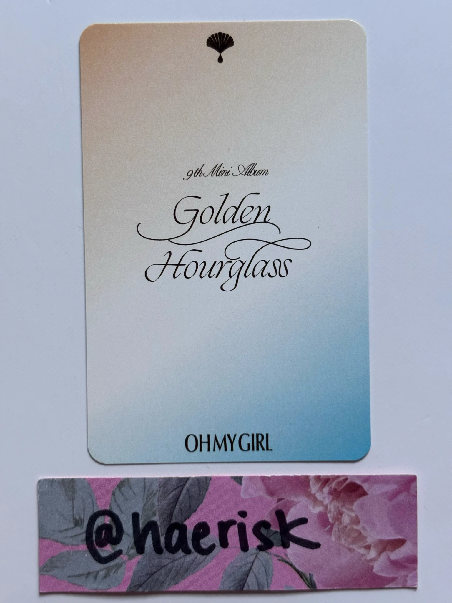 OH MY GIRL Yubin OH MY GIRL - Yubin - Golden Hourglass Album fansign rbw japan listing photo 2