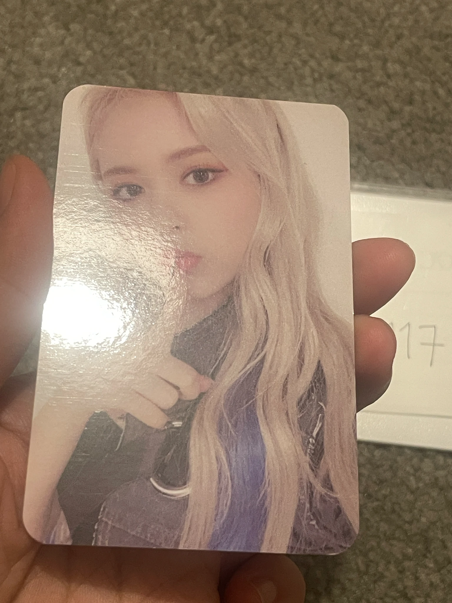 EVERGLOW E:U EVERGLOW - E:U - Hush Album broadcast listing photo 2