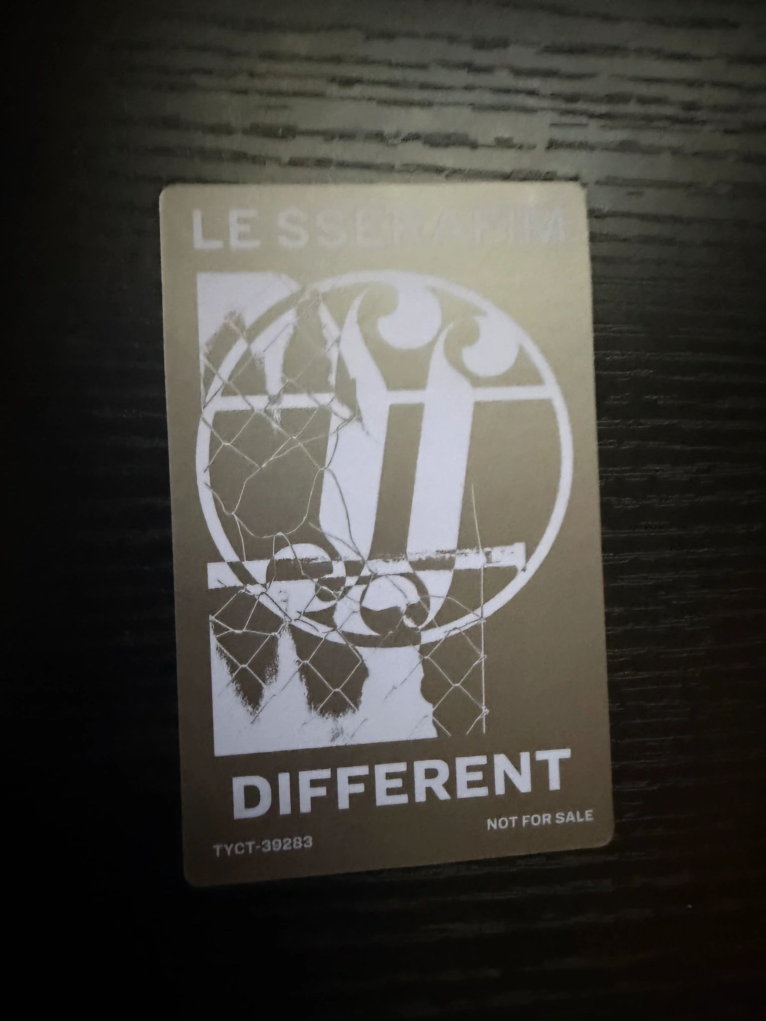 LE SSERAFIM LE SSERAFIM - Kazuha & Kim Chaewon - DIFFERENT Album limited A version album photocard listing photo 2