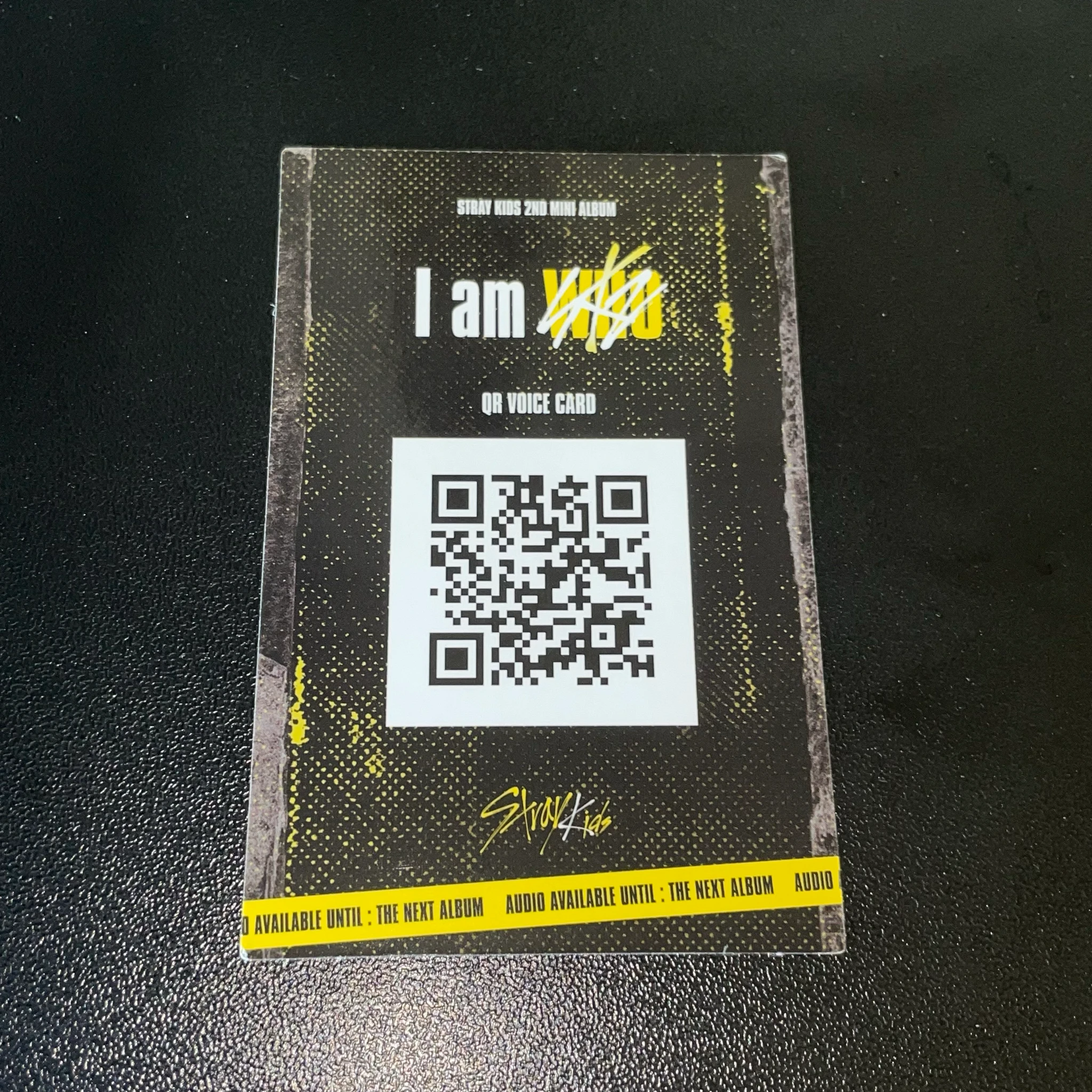 Stray Kids Lee Know Stray Kids - Lee Know - I am WHO? Album album photocard yellow border listing photo 2