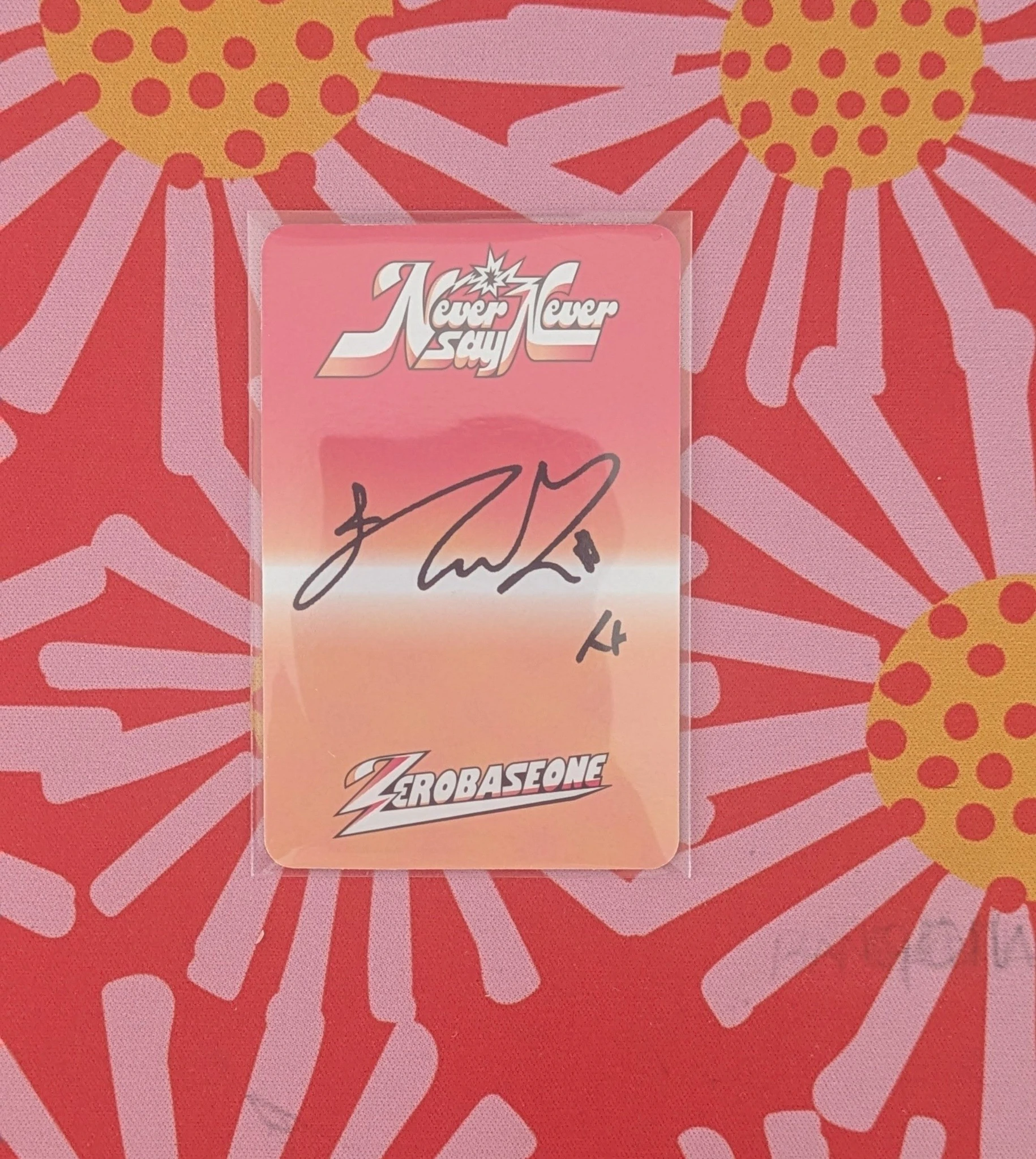 ZEROBASEONE Hanbin ZEROBASEONE - Hanbin - NEVER SAY NEVER Album listing photo 2