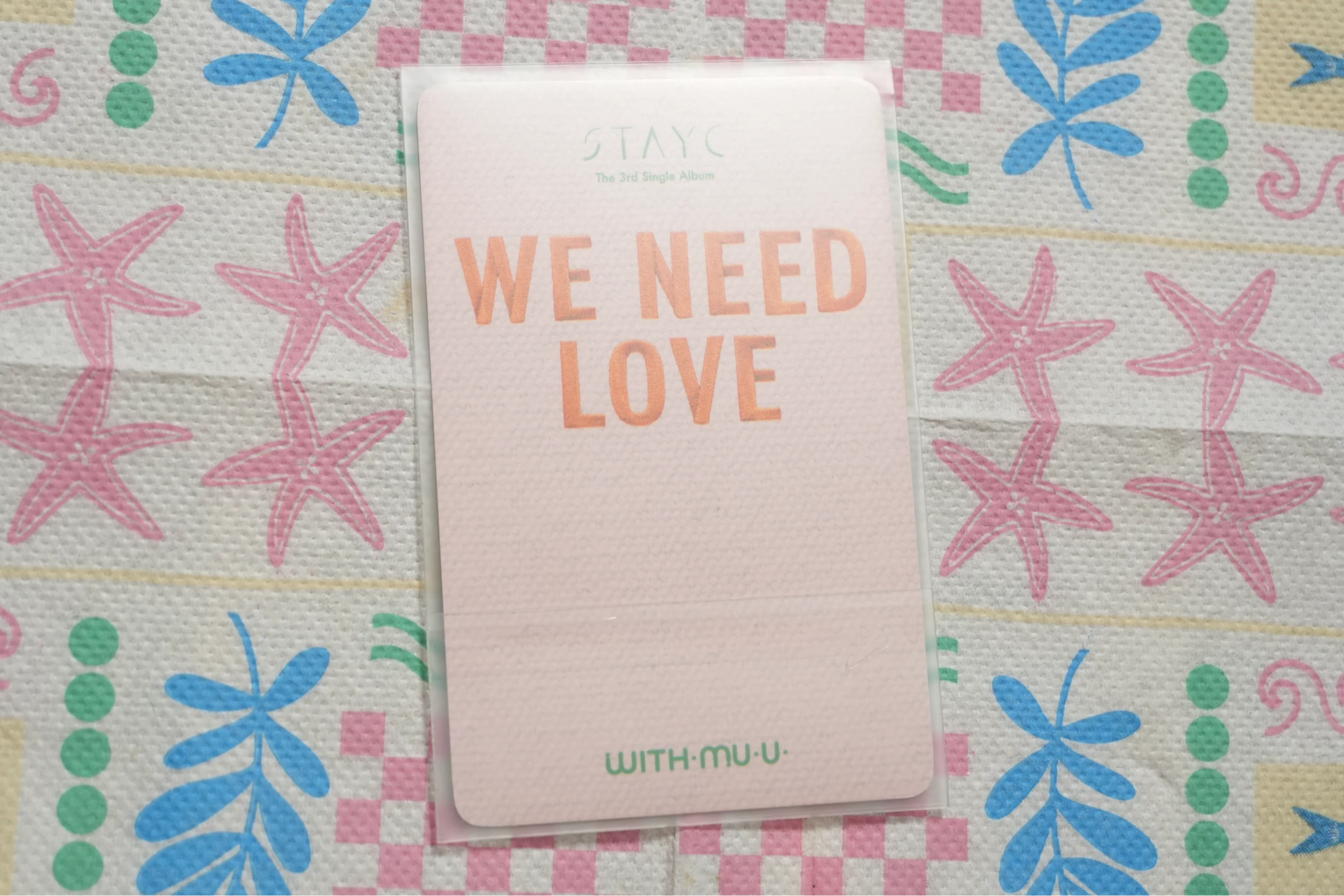 STAYC Sumin STAYC - Sumin - WE NEED LOVE Album fansign round 3 withmuu listing photo 2