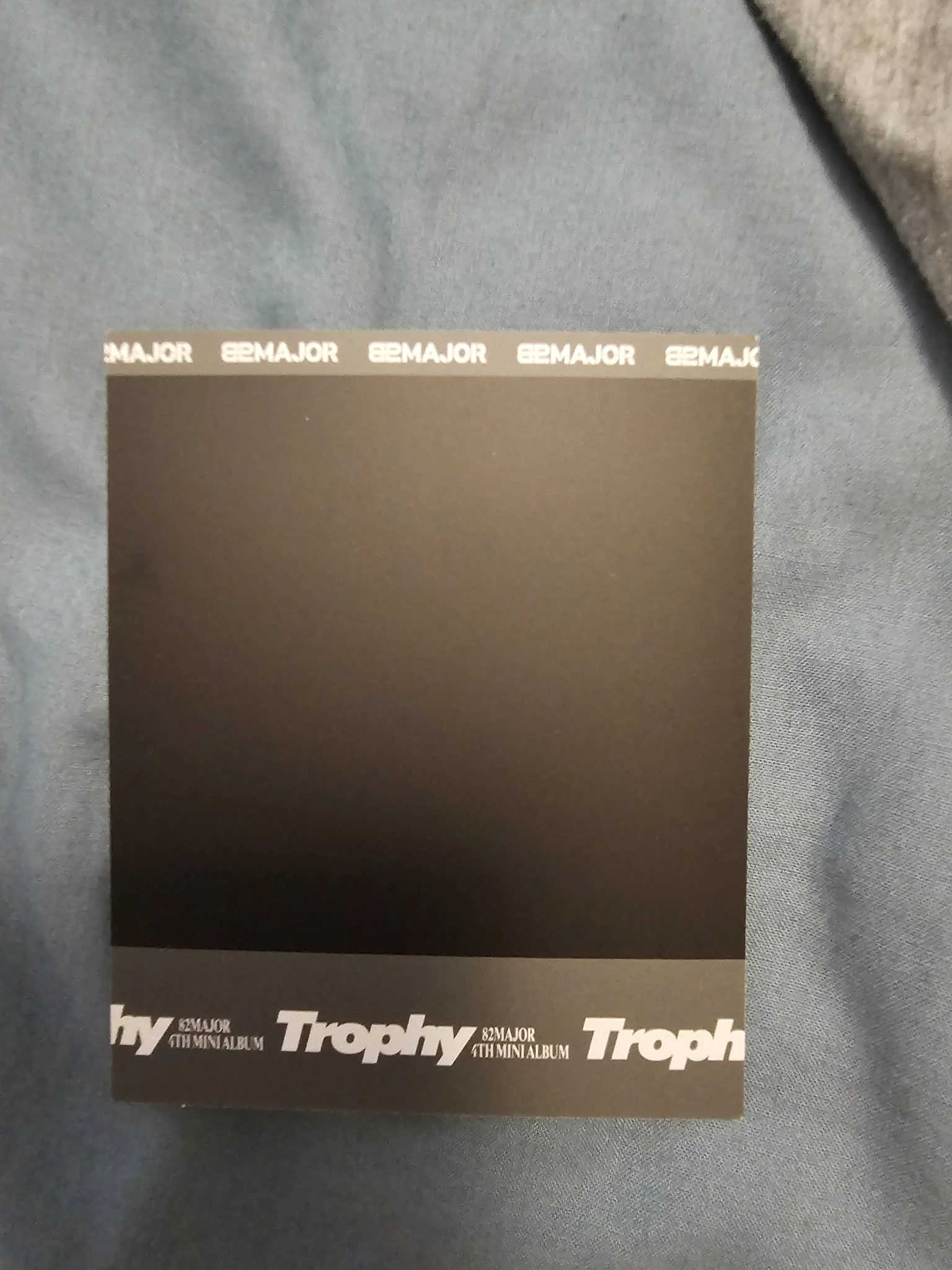 82Major Dogyun 82Major - Dogyun - Trophy Album album photocard classic version listing photo 2