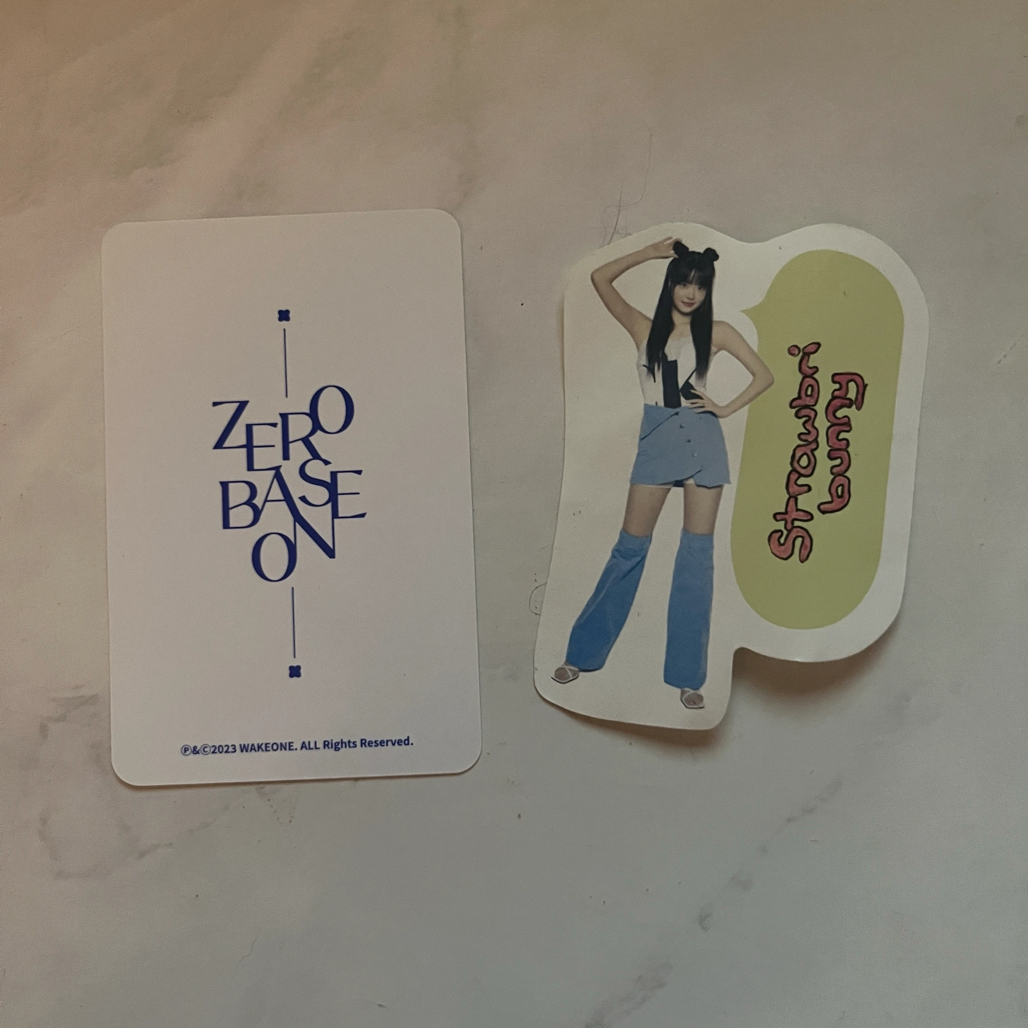ZEROBASEONE Matthew ZEROBASEONE - Matthew - [THE MOVING SEOUL] (VISIT KOREA YEAR POP-UP STORE) Event L holder photocard set merch photocard white version listing photo 2