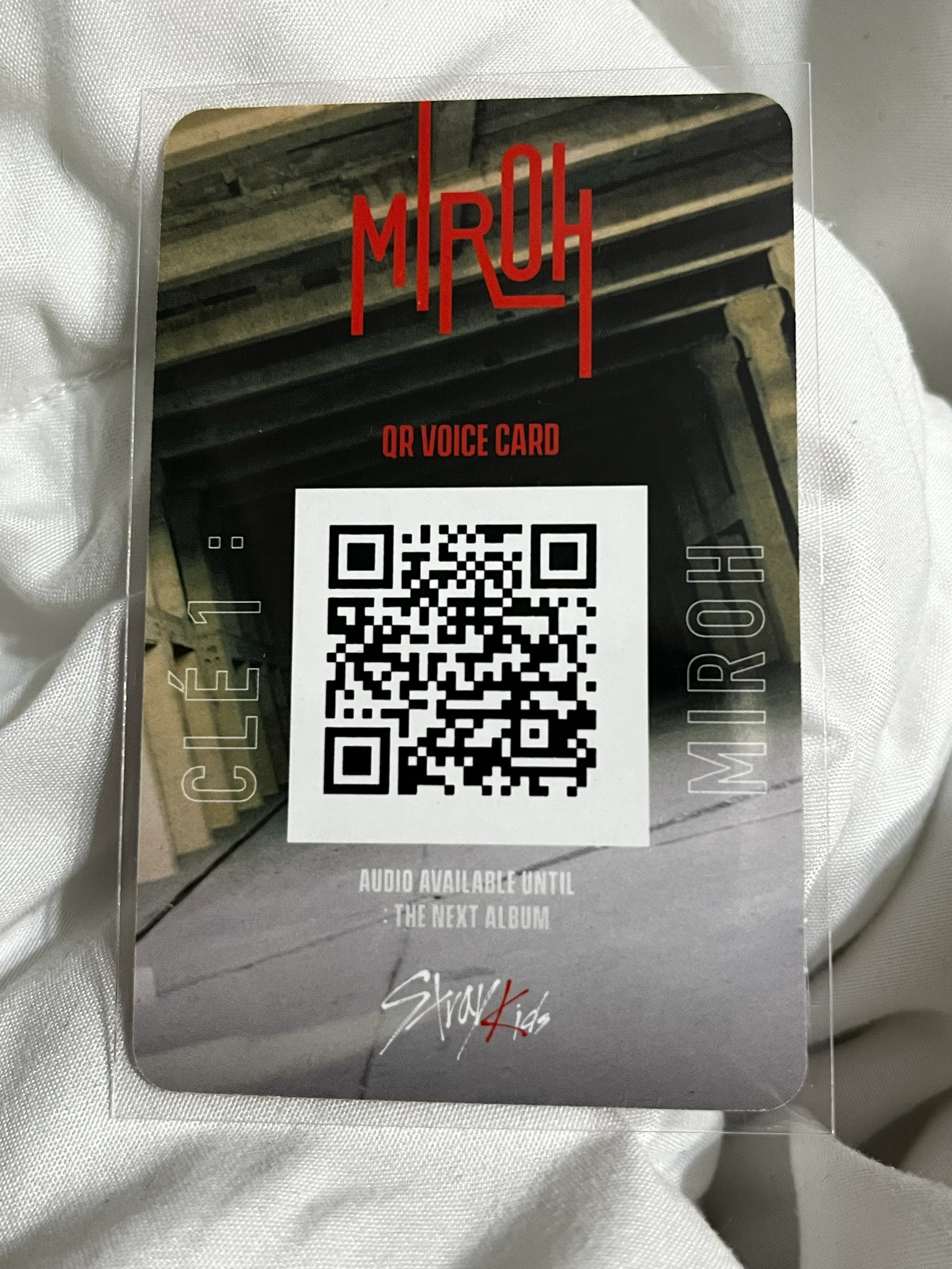Stray Kids Hyunjin Stray Kids - Hyunjin - Clé 1: Miroh Album album photocard red border ver. listing photo 2
