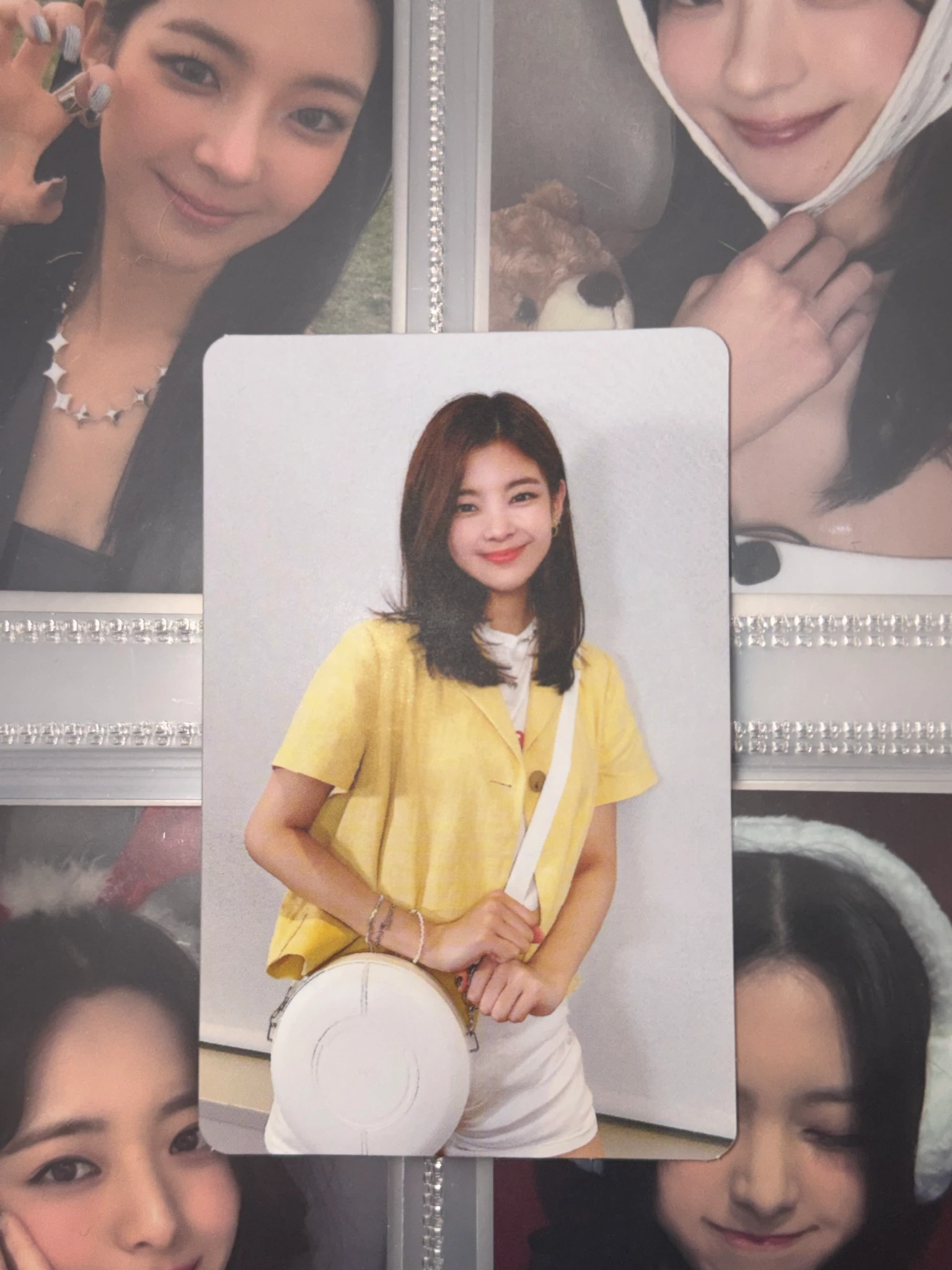 ITZY Lia ITZY - Lia - Lightring V1 Other photocard set non-selfie listing photo 2