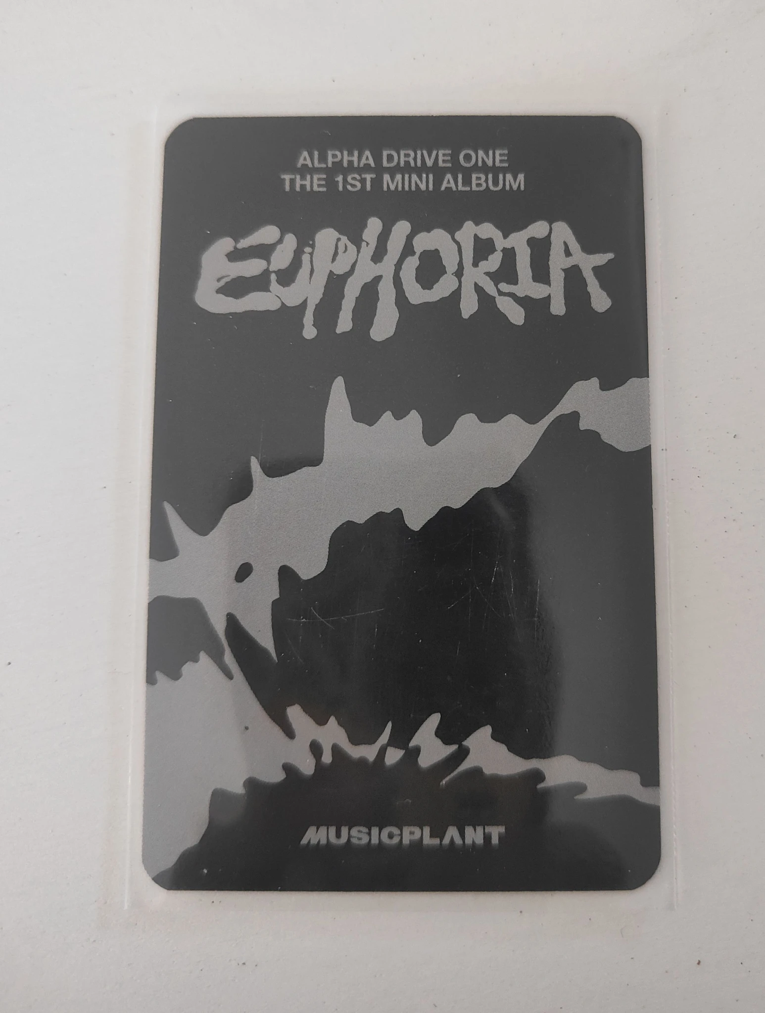 ALPHA DRIVE ONE Leo ALPHA DRIVE ONE - Leo - EUPHORIA Album fansign musicplant (music plant) listing photo 2