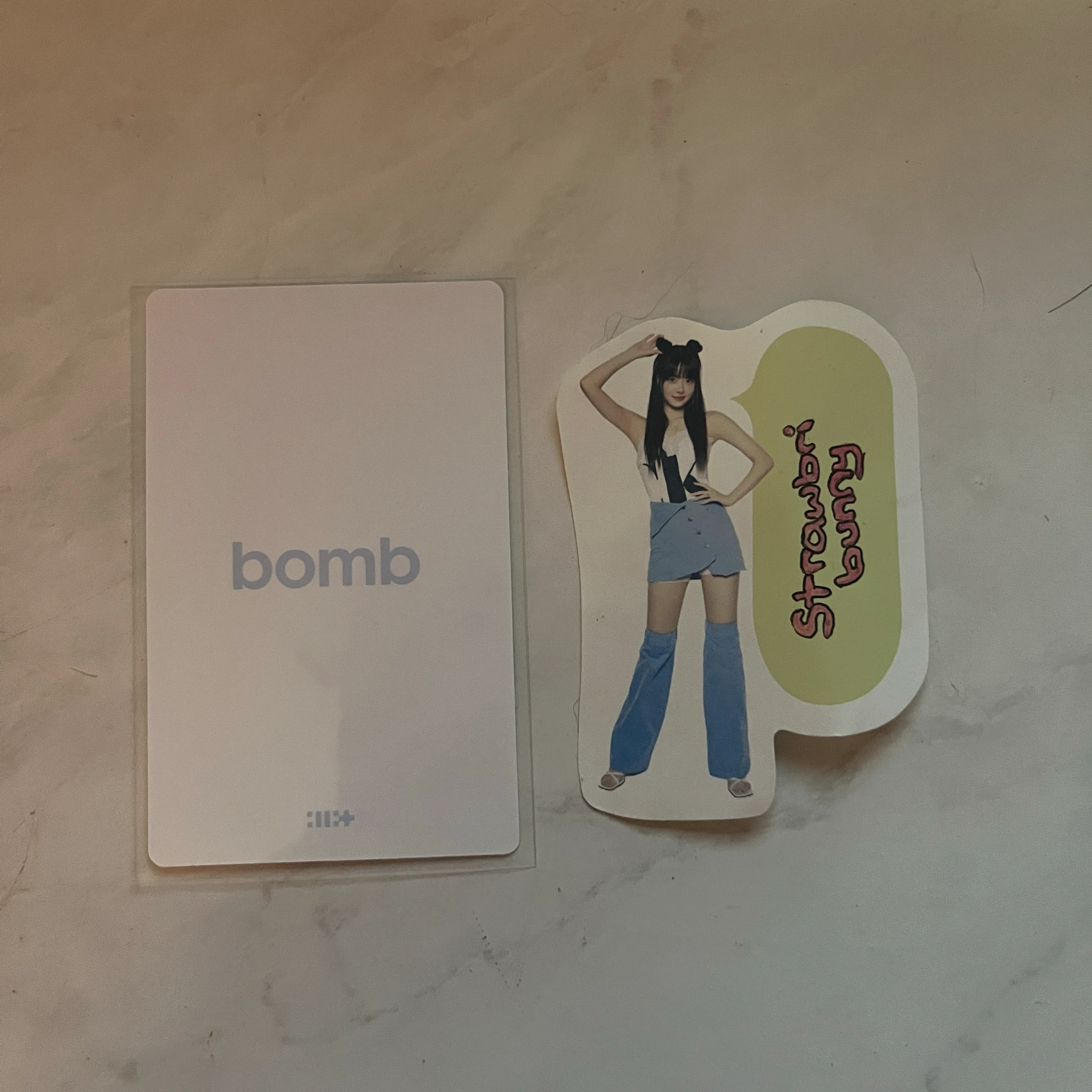 ILLIT Moka ILLIT - MOKA - bomb Album magic bomb ver album photocard listing photo 2