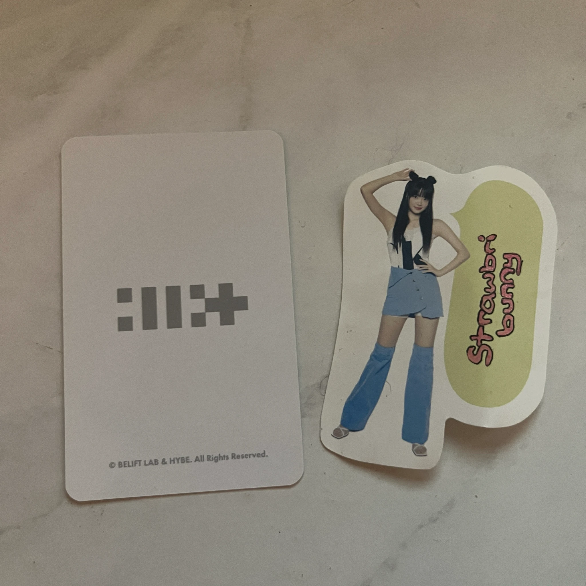 ILLIT Minju ILLIT - Minju - Official Light Stick Other lightstick photocard set listing photo 2
