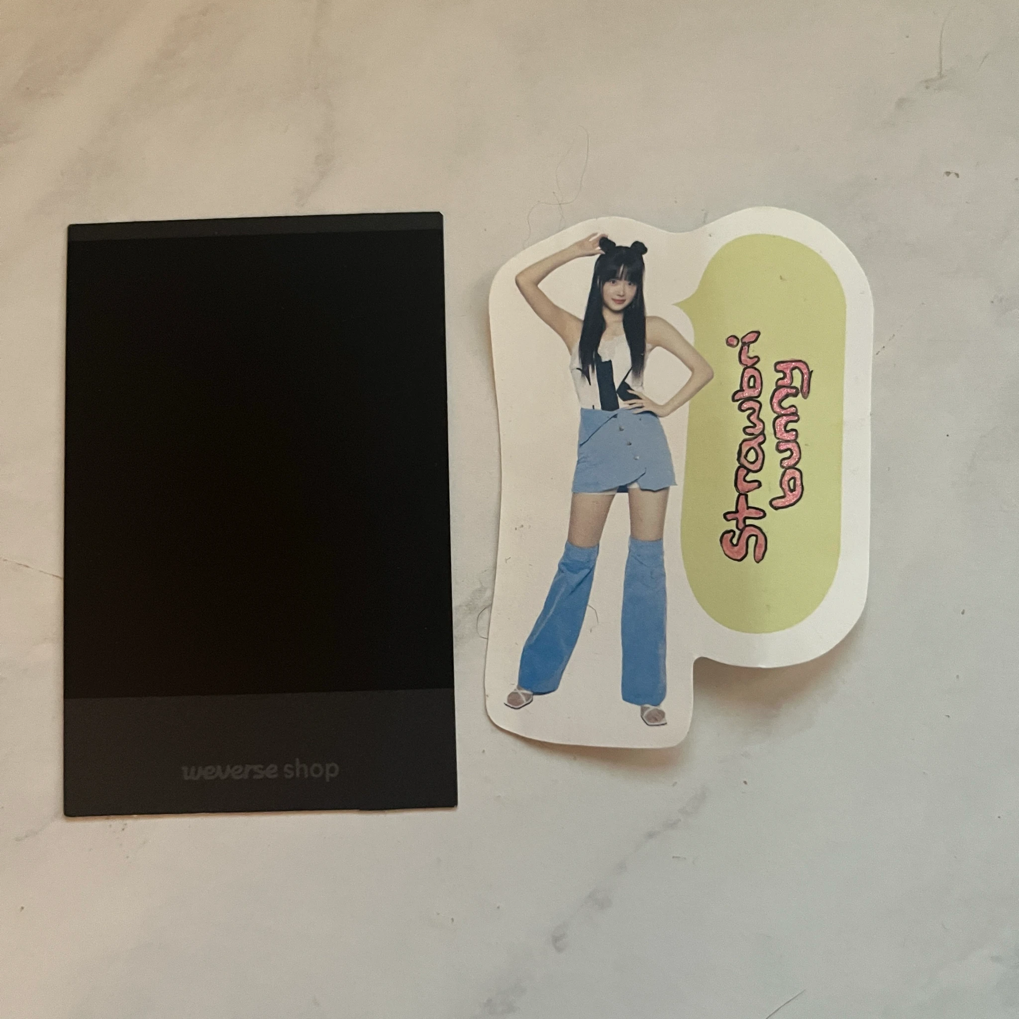 ILLIT Iroha ILLIT - MAMIHLAPINATAPAI Album paw paw version weverse global shop (wvg) polaroid listing photo 2