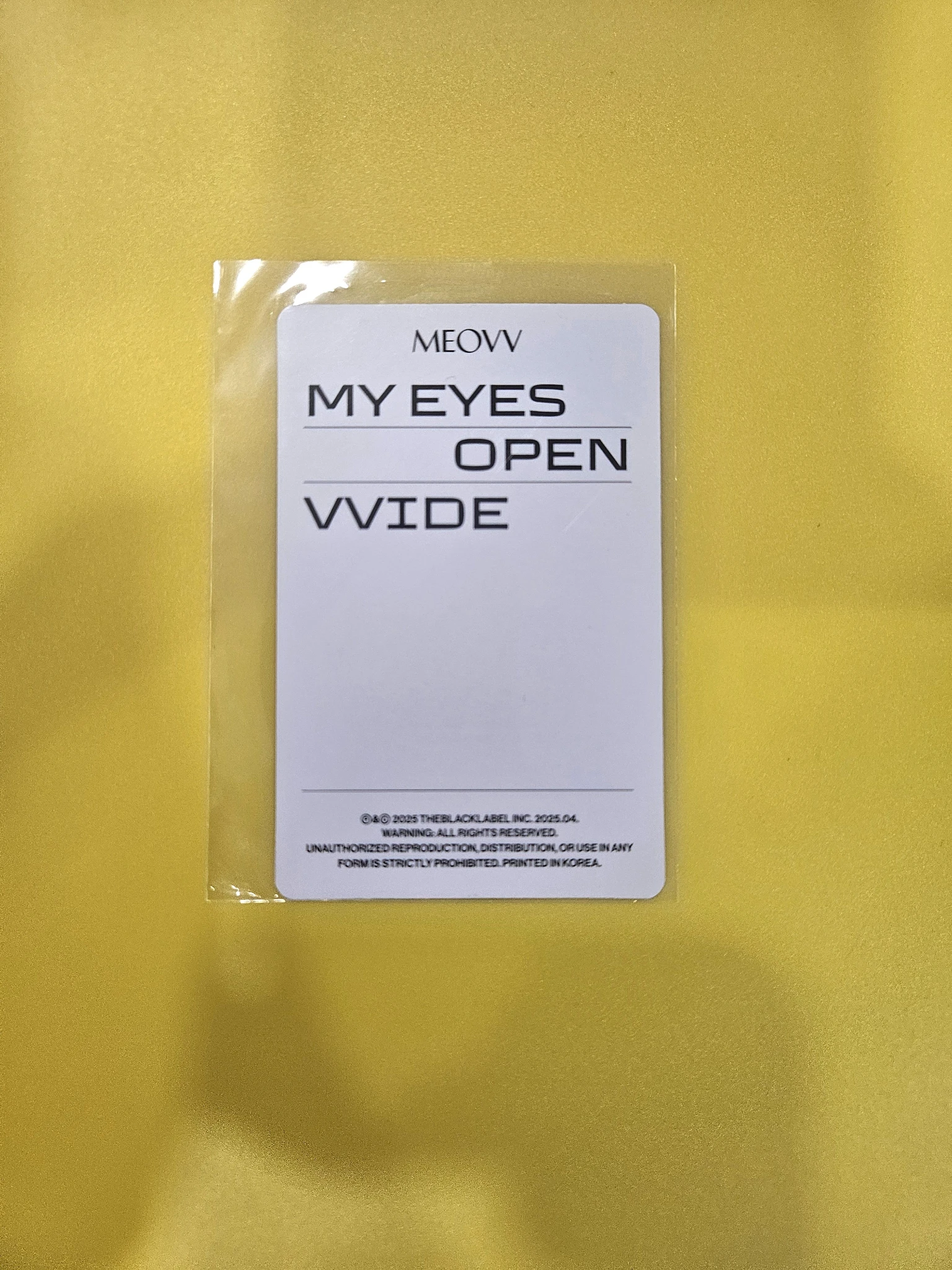 MEOVV MEOVV - MY EYES OPEN VVIDE Album US exclusive album photocard listing photo 2